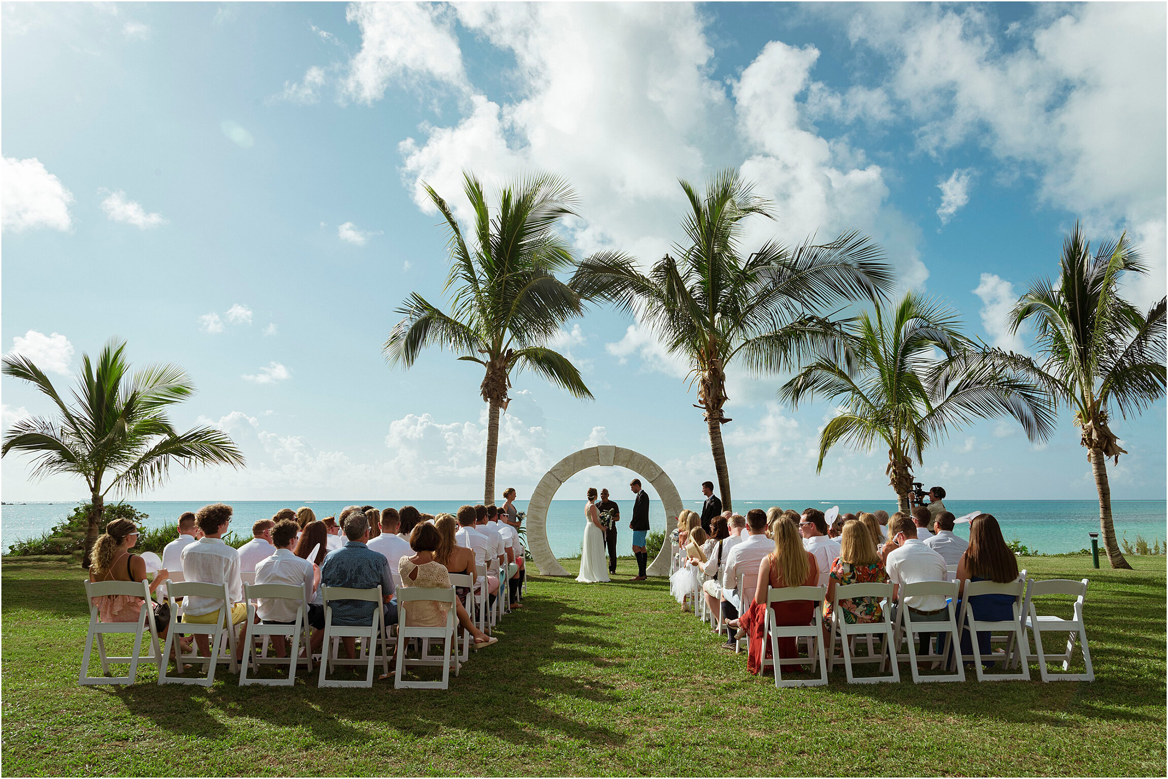 ©FianderFoto_Bermuda Wedding_Cambridge Beaches_045.jpg