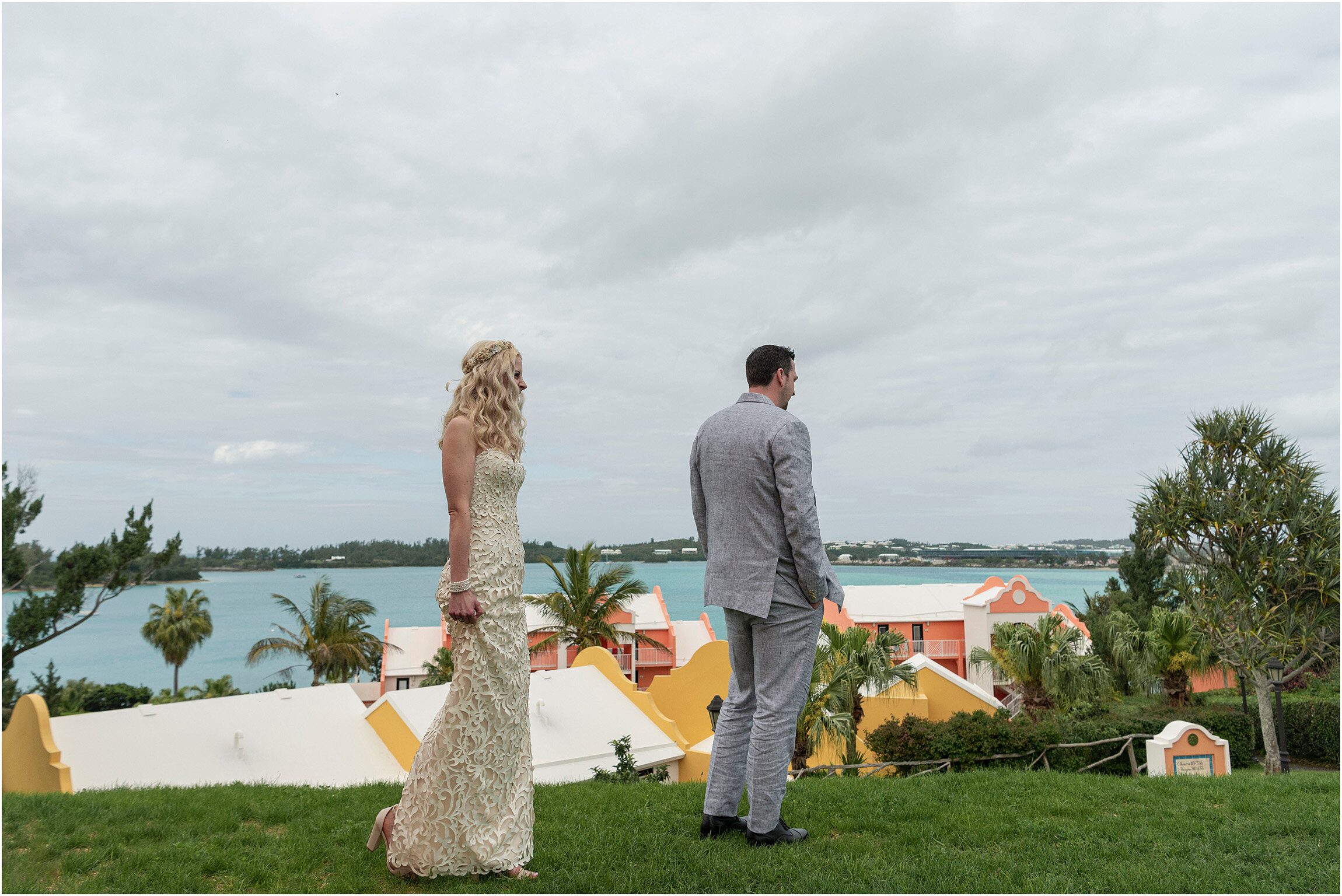 Bermuda Elopement_©Fiander Foto_Grotto Bay Resort_007.jpg