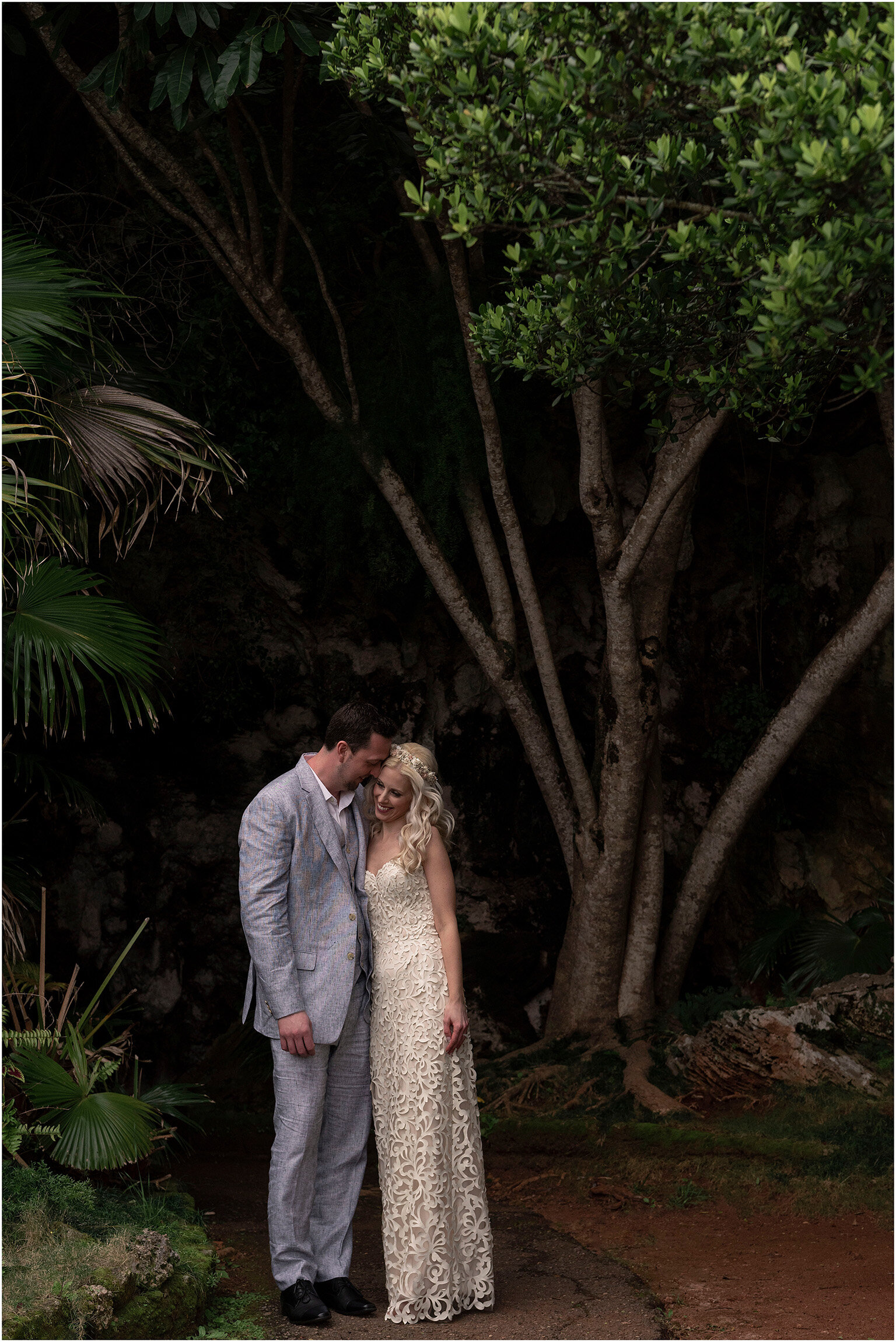 Bermuda Elopement_©Fiander Foto_Grotto Bay Resort_018.jpg