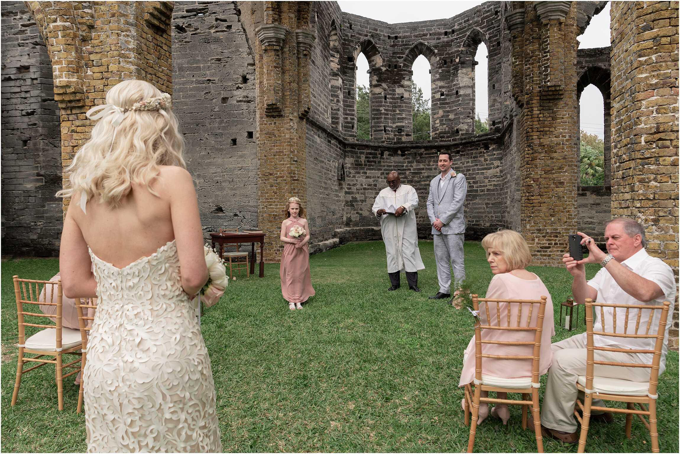 Bermuda Elopement_©Fiander Foto_Grotto Bay Resort_032.jpg