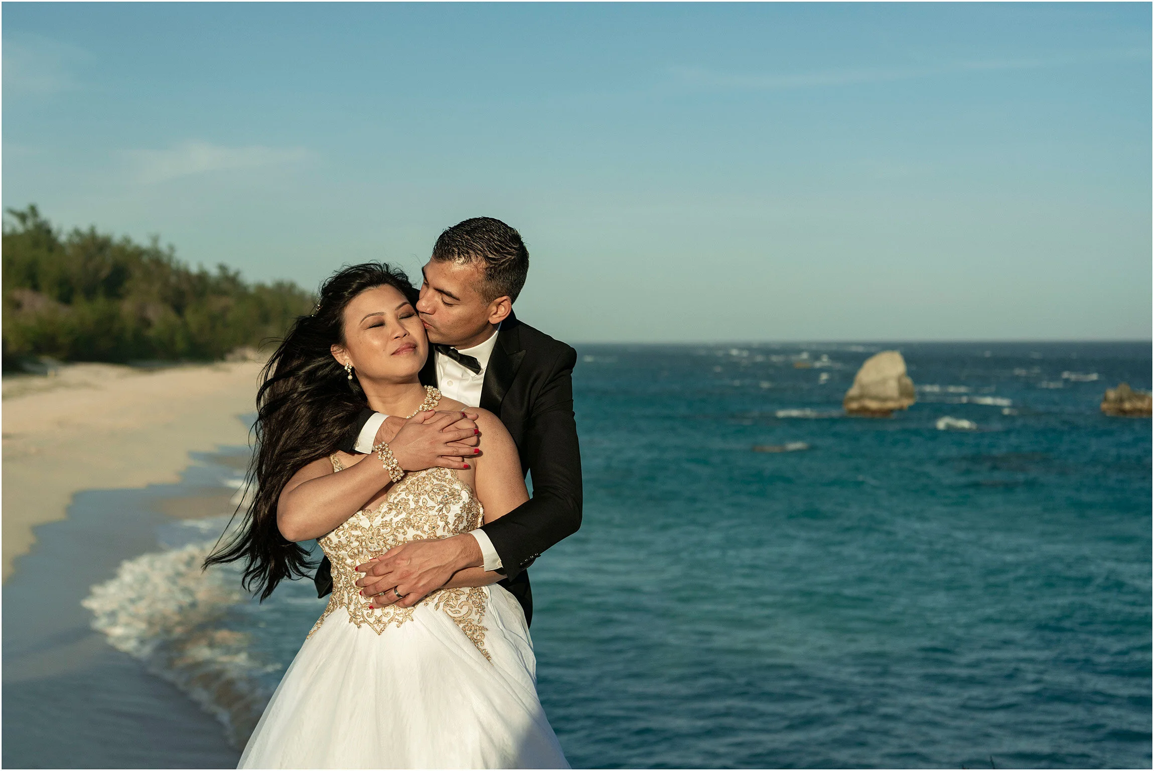 Elopement: Melissa &amp; Sergio - Jobson's Cove