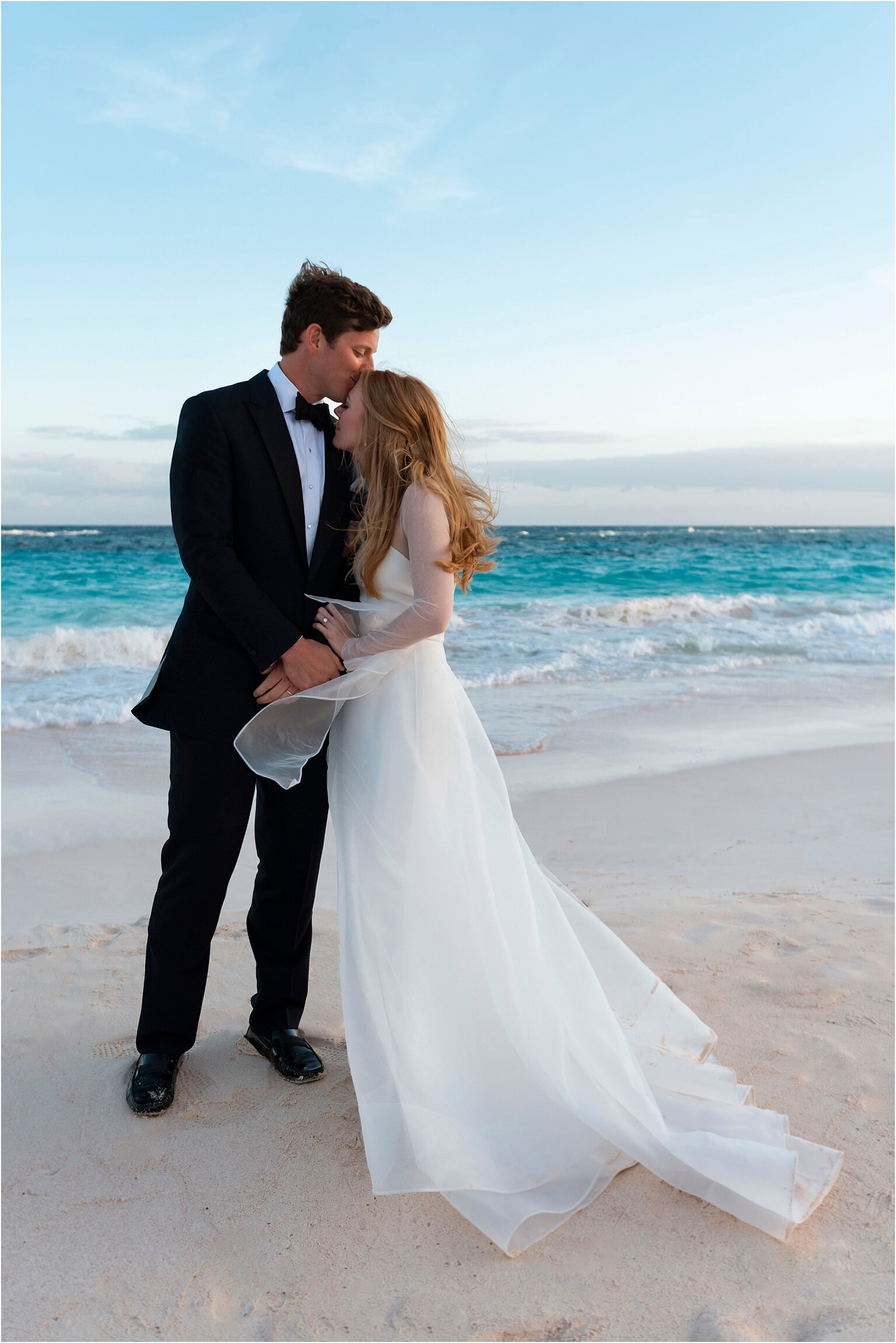 Bermuda Wedding_Coral Beach and Tennis Club_Photographer_118.jpg