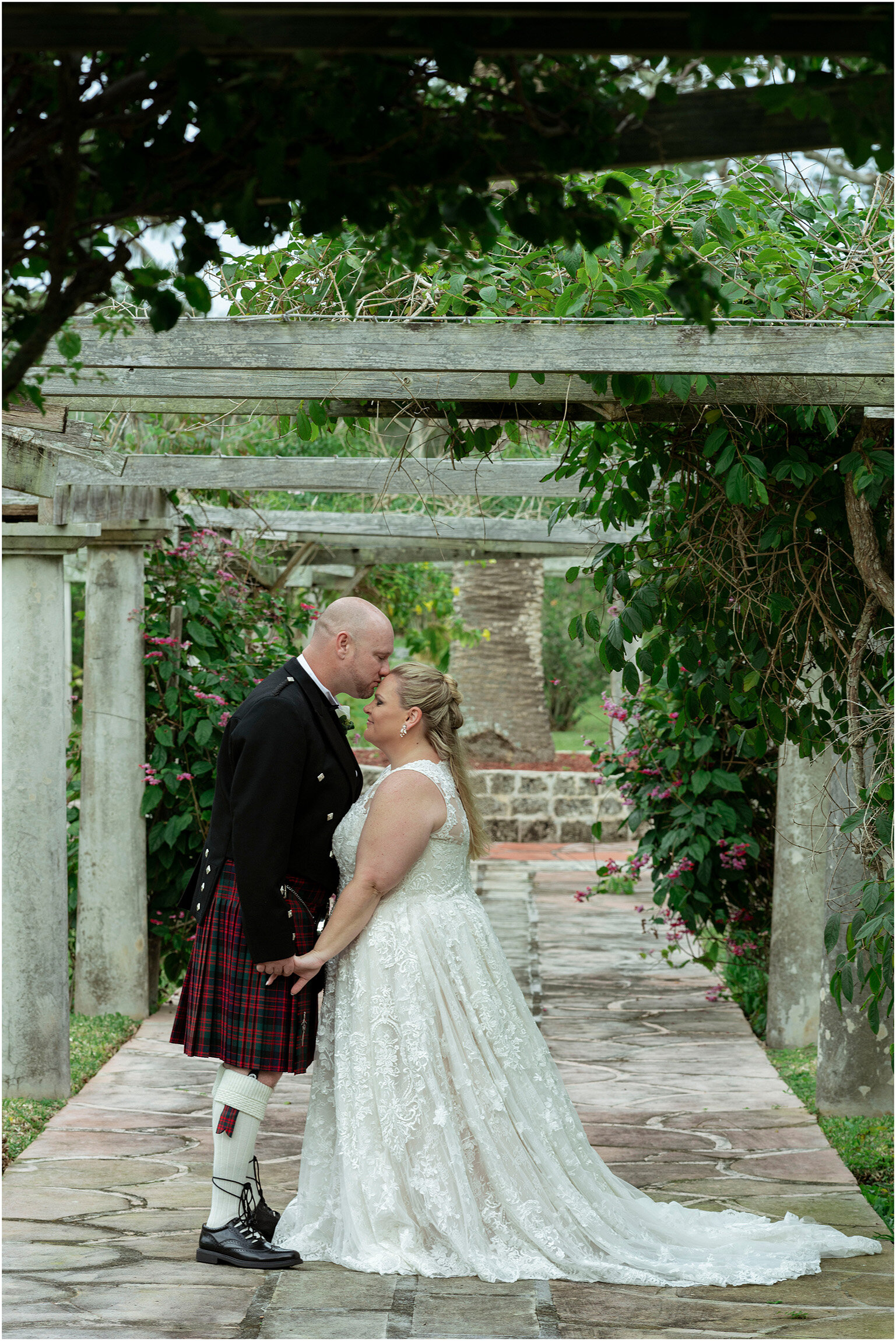 Bermuda Aquarium Wedding_©FianderFoto_042.jpg