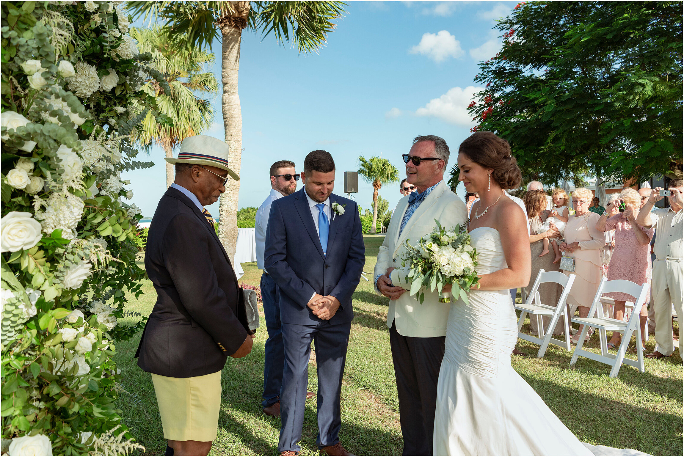 Grotto Bay Wedding Photographer Bermuda_©FianderFoto_022.jpg