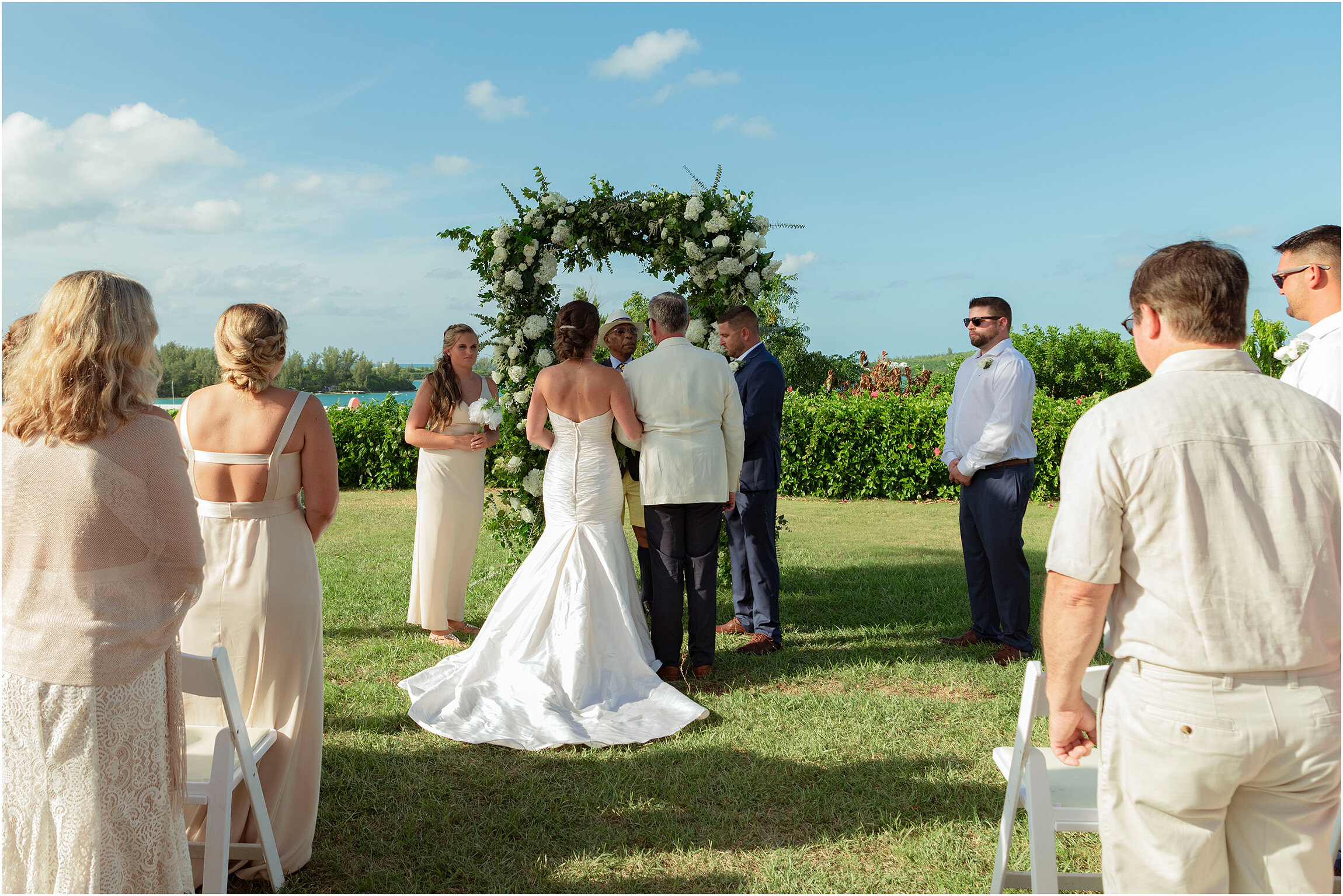 Grotto Bay Wedding Photographer Bermuda_©FianderFoto_024.jpg
