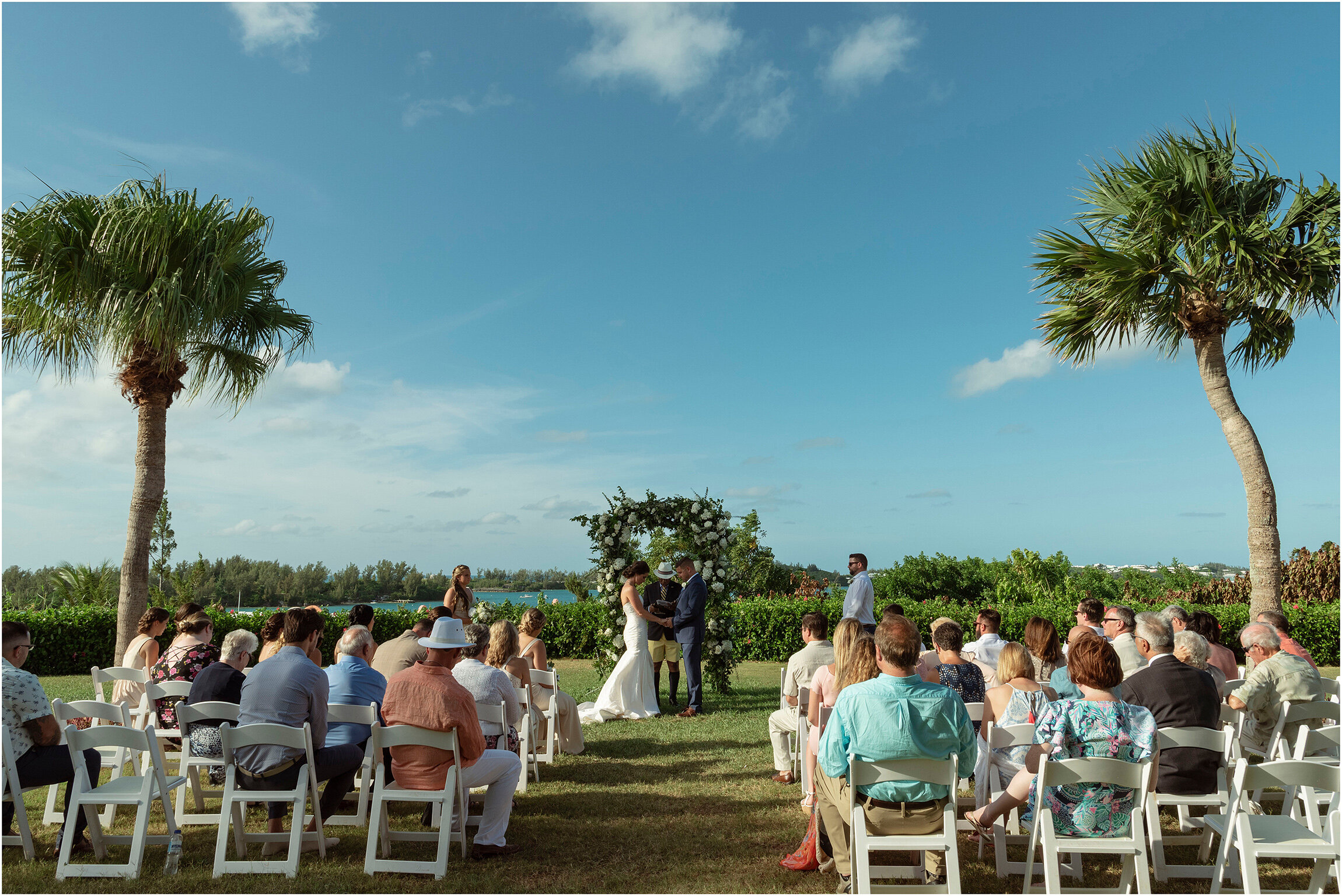 Grotto Bay Wedding Photographer Bermuda_©FianderFoto_031.jpg
