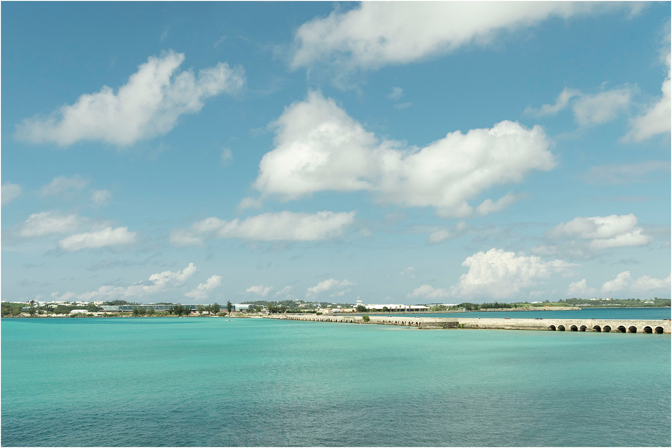 Bermuda Wedding Photographer_Grotto Bay Resort_C and S_©FianderFoto_012.jpg