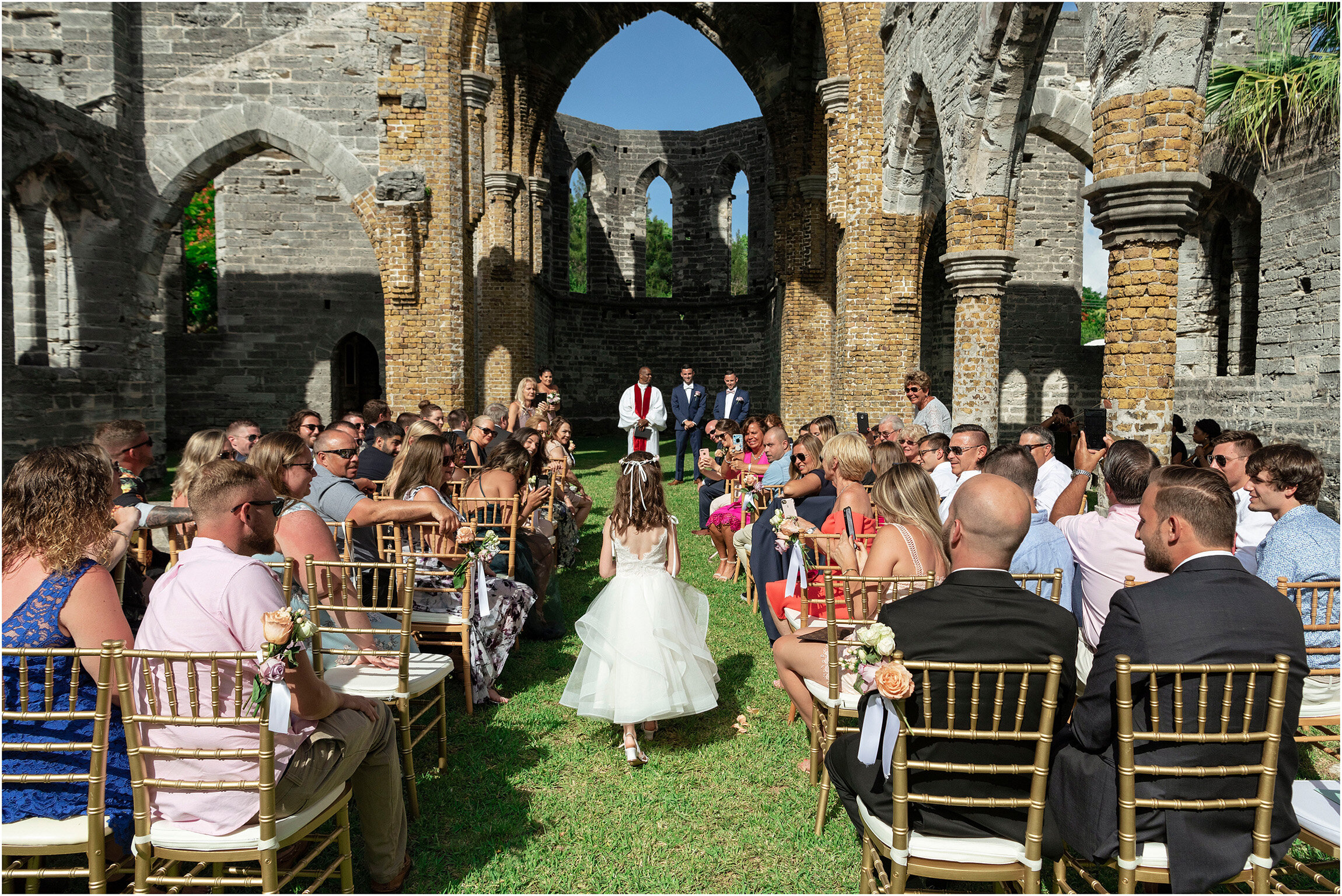 Bermuda Wedding Photographer_Grotto Bay Resort_C and S_©FianderFoto_015.jpg