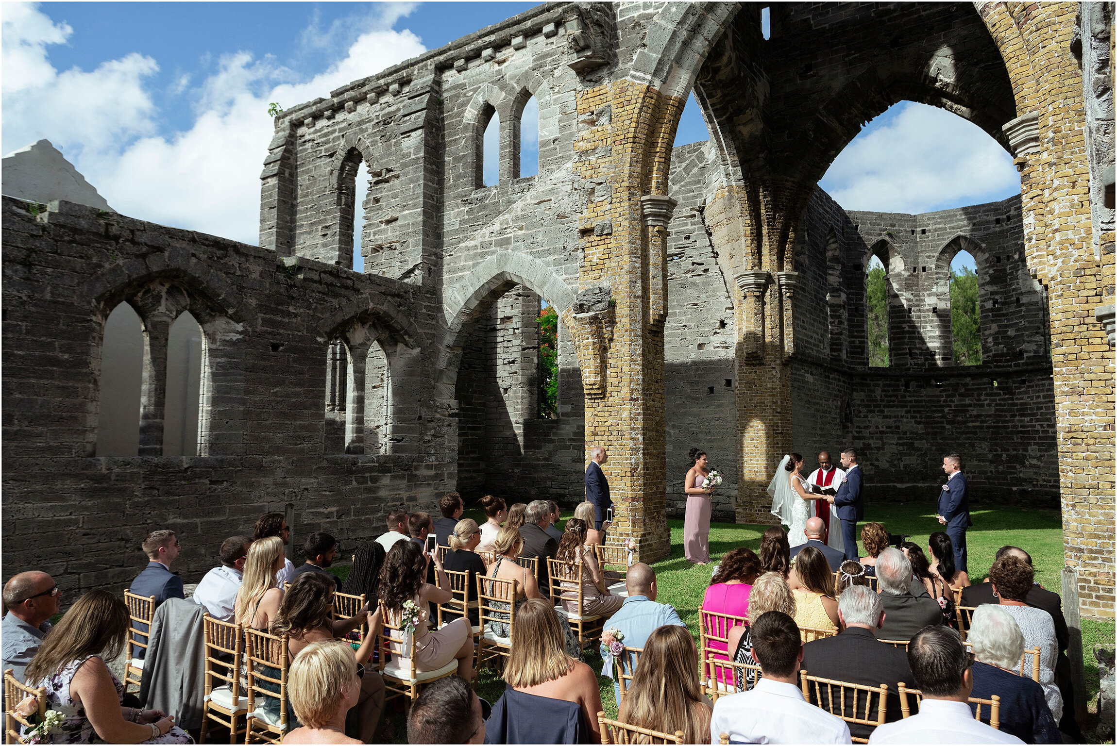 Bermuda Wedding Photographer_Grotto Bay Resort_C and S_©FianderFoto_018.jpg