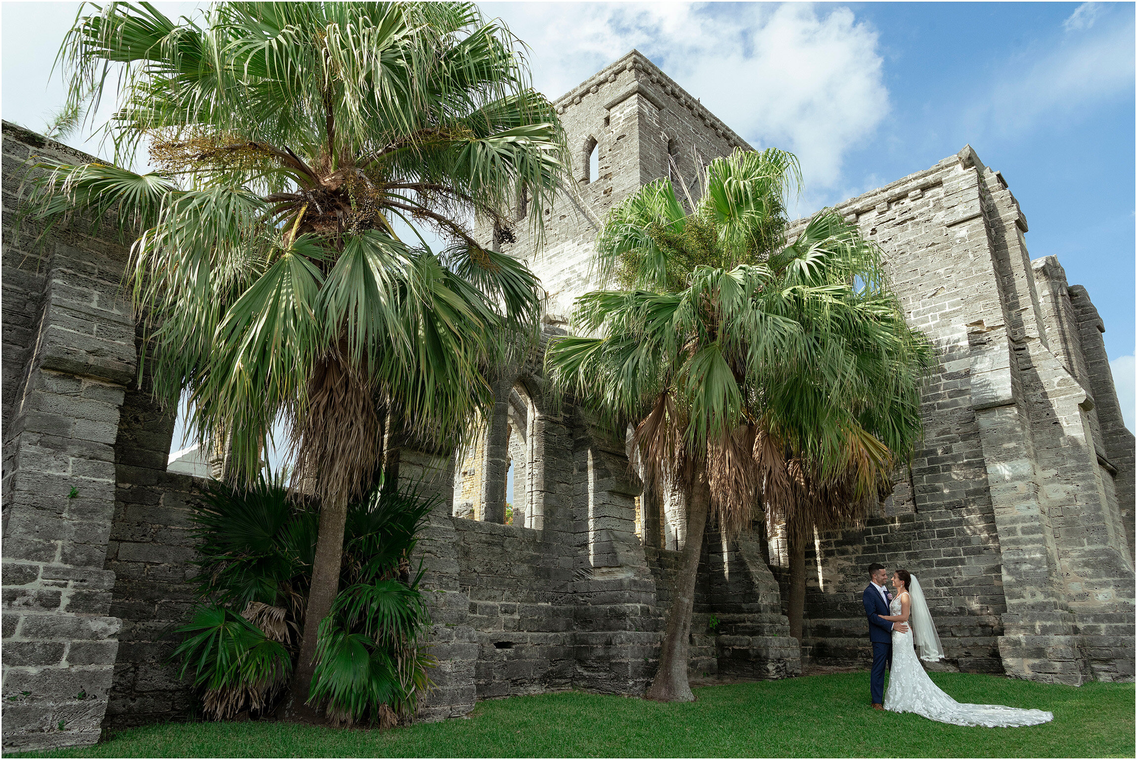 Bermuda Wedding Photographer_Grotto Bay Resort_C and S_©FianderFoto_032.jpg