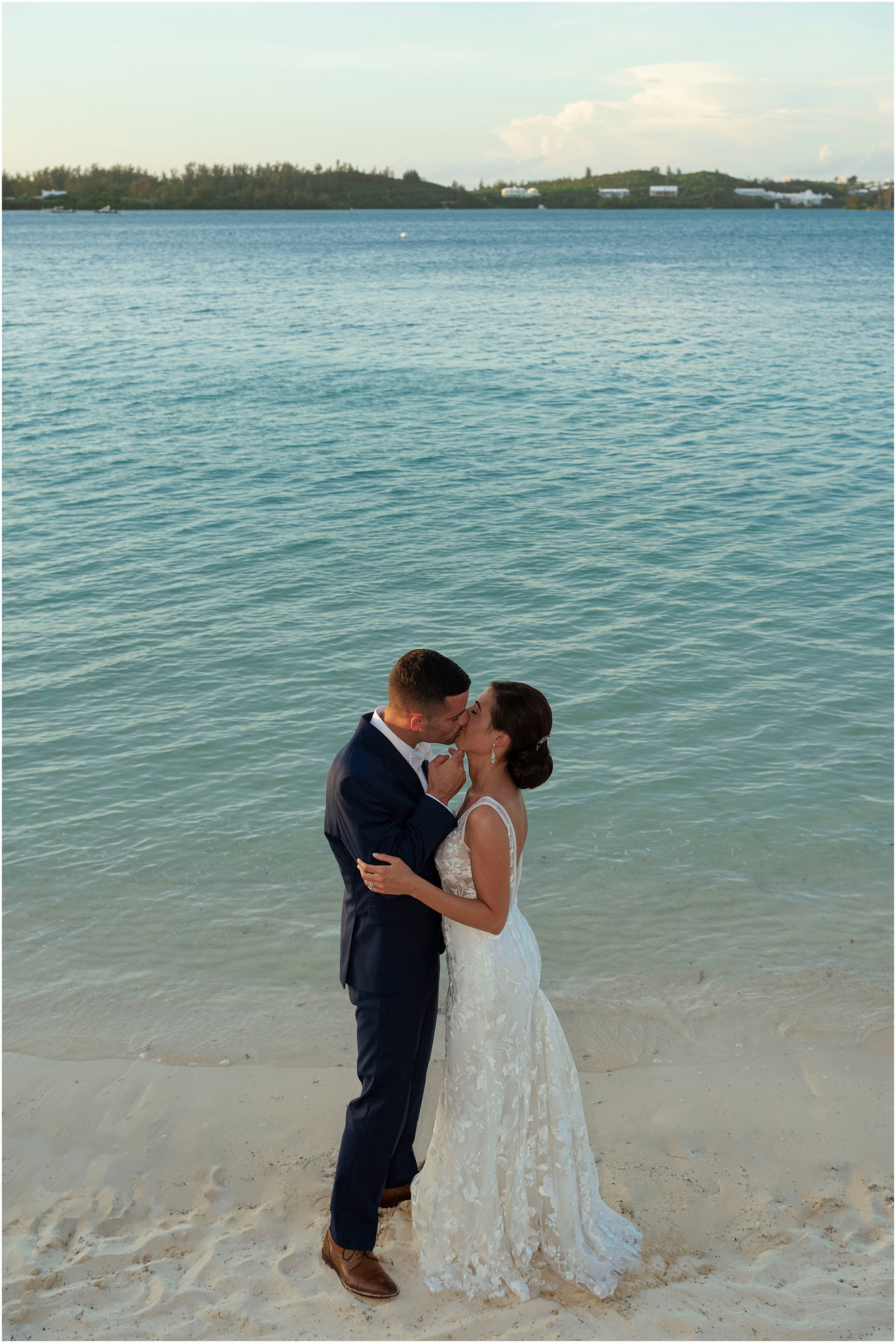 Bermuda Wedding Photographer_Grotto Bay Resort_C and S_©FianderFoto_044.jpg