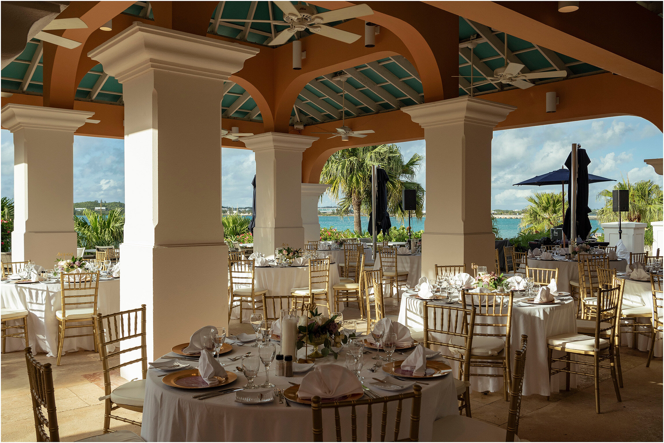 Bermuda Wedding Photographer_Grotto Bay Resort_C and S_©FianderFoto_049.jpg