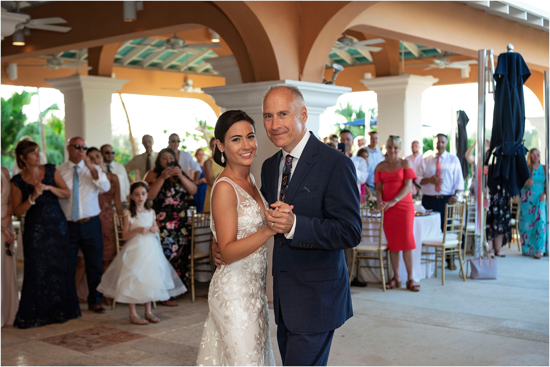 Bermuda Wedding Photographer_Grotto Bay Resort_C and S_©FianderFoto_058.jpg