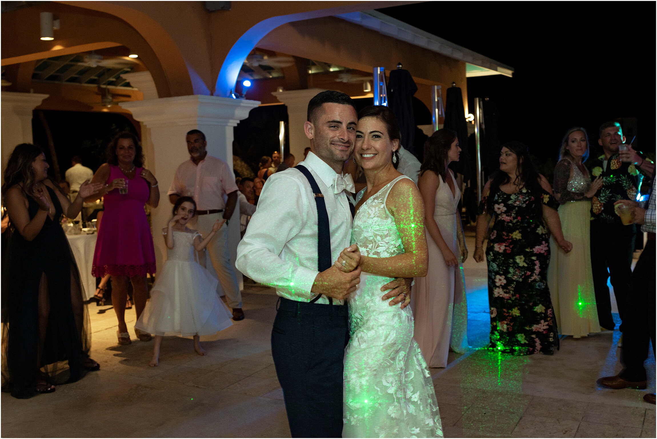 Bermuda Wedding Photographer_Grotto Bay Resort_C and S_©FianderFoto_063.jpg