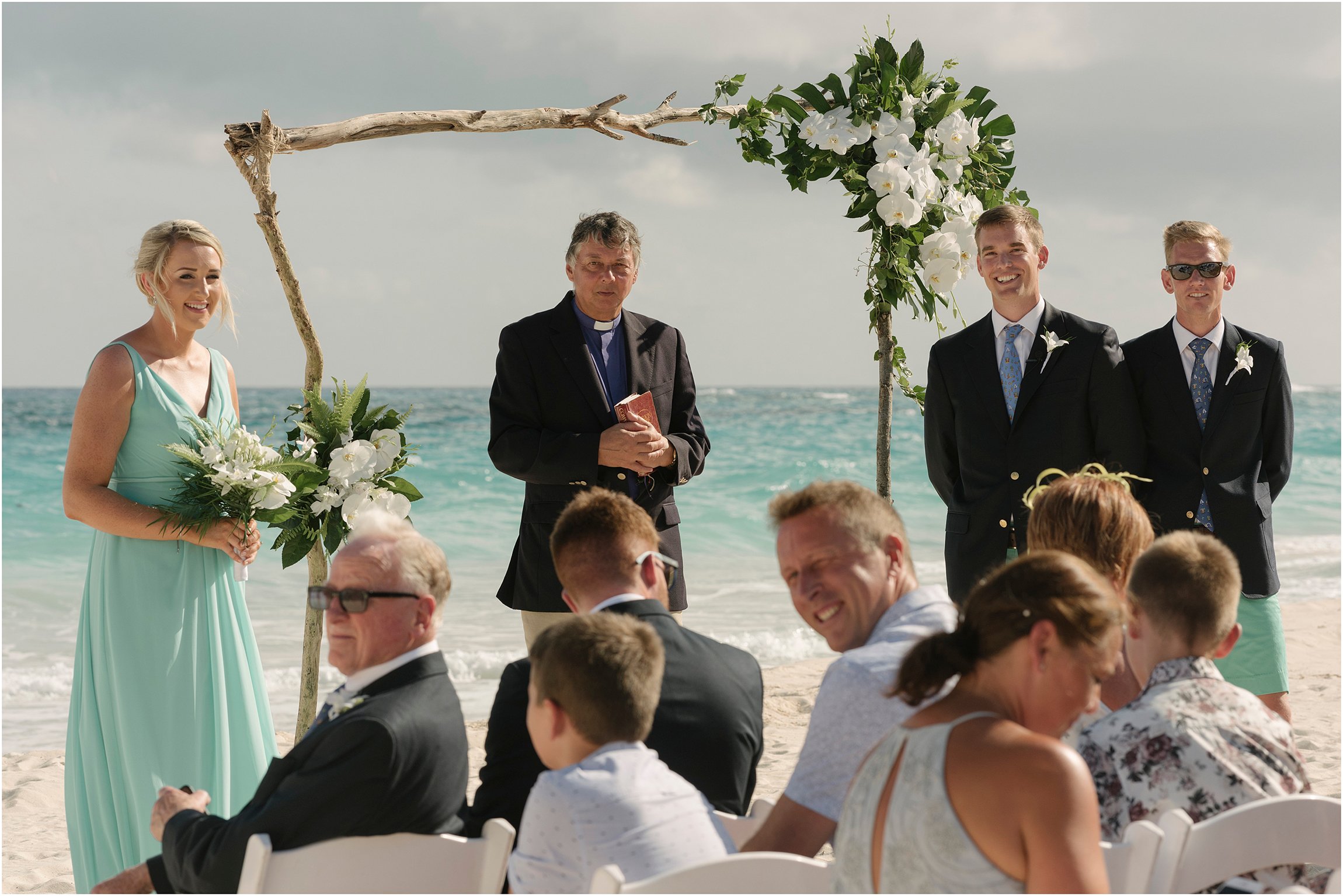 Mid Ocean Club Bermuda Wedding Photographer_©FianderFoto_013.jpg