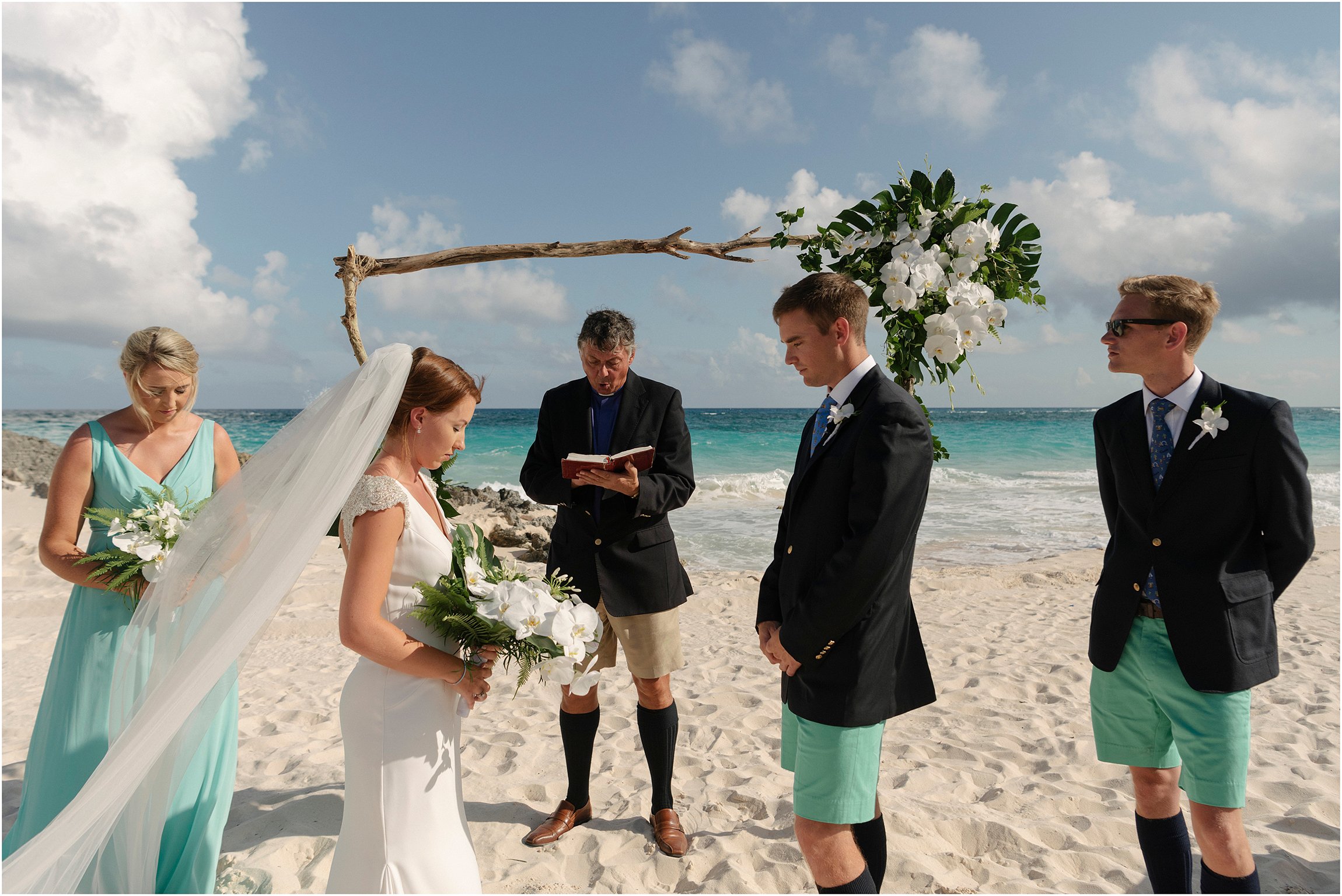 Mid Ocean Club Bermuda Wedding Photographer_©FianderFoto_018.jpg
