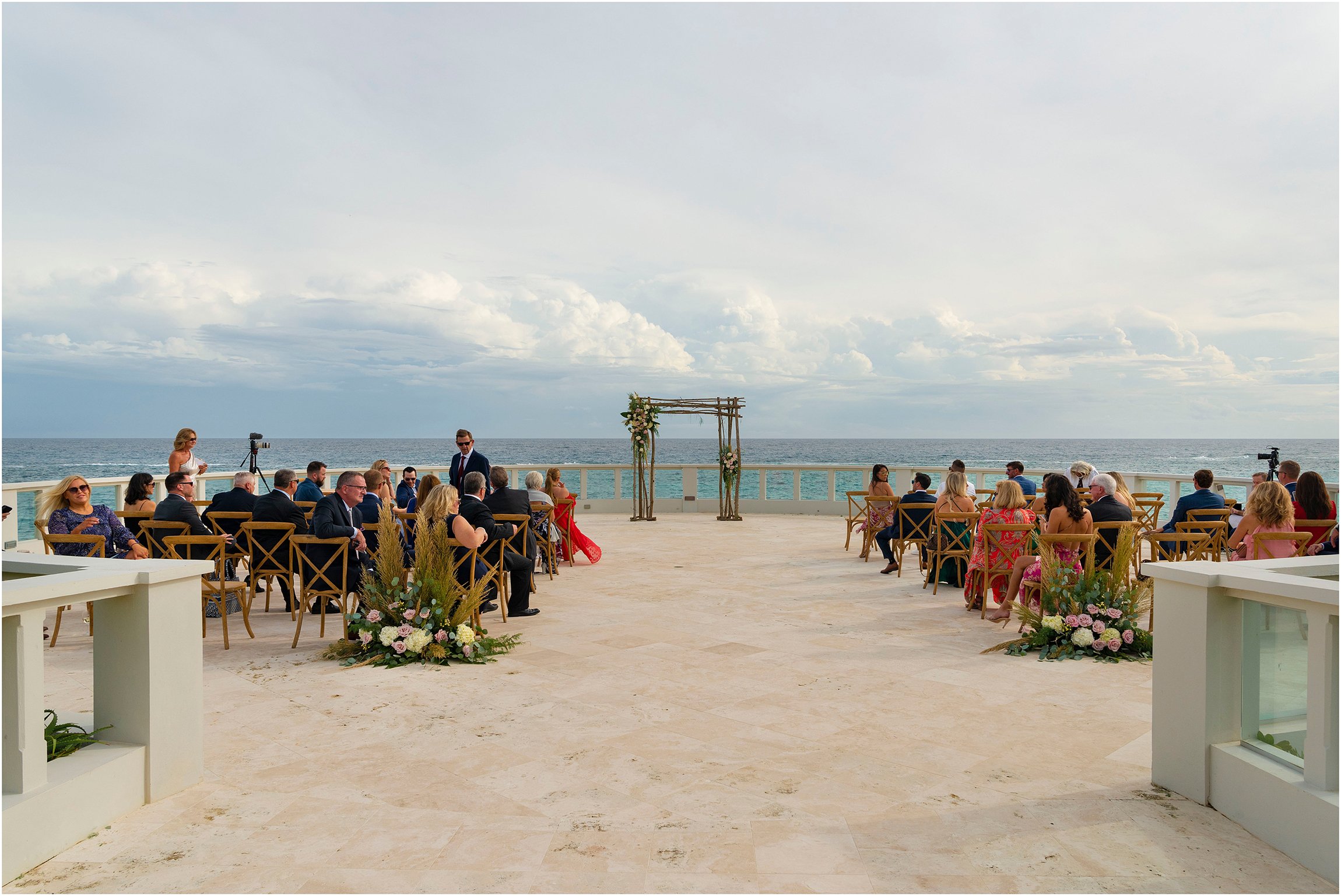 The Loren Bermuda Wedding Photographer_©FianderFoto_CM_059.jpg