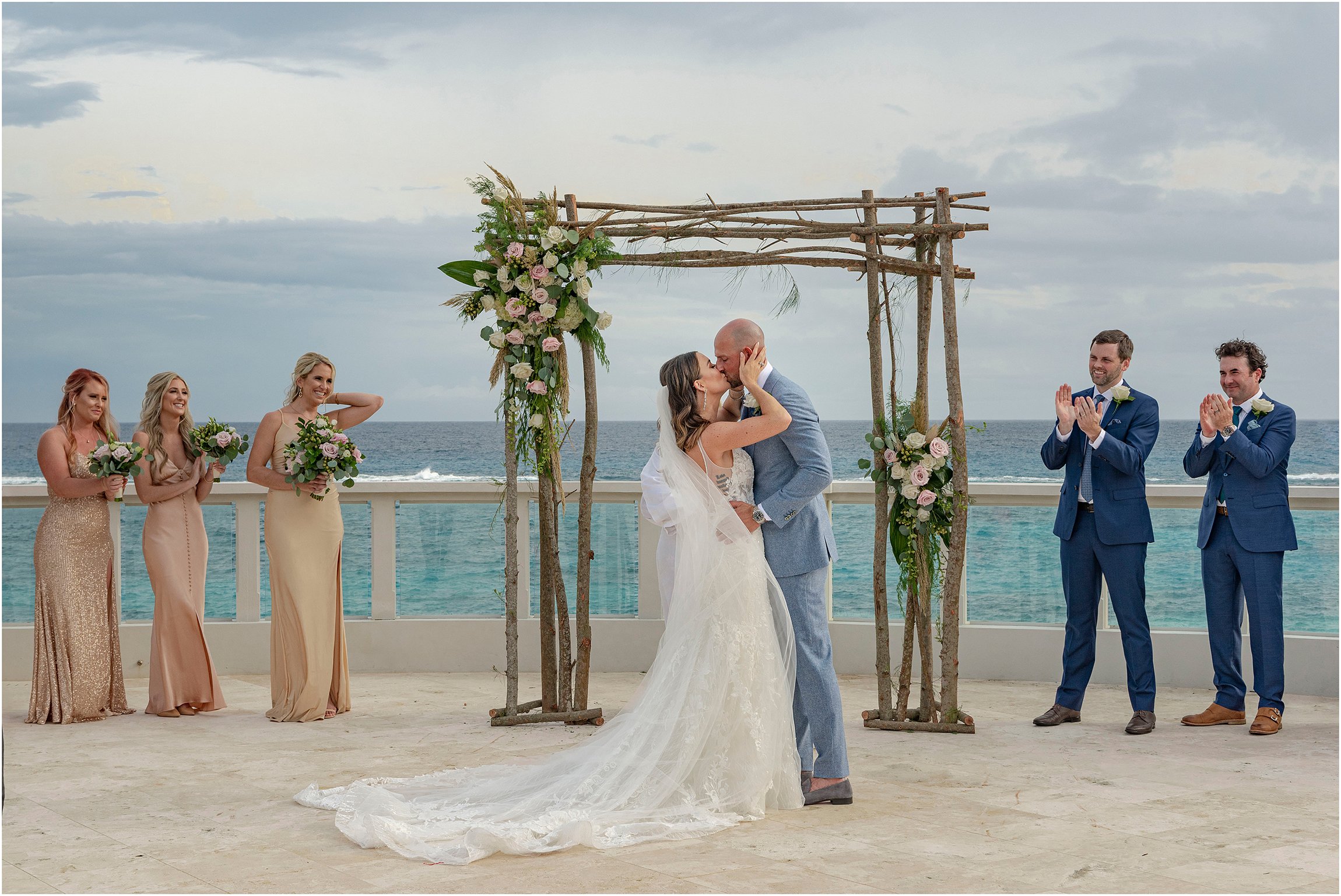 The Loren Bermuda Wedding Photographer_©FianderFoto_CM_090.jpg