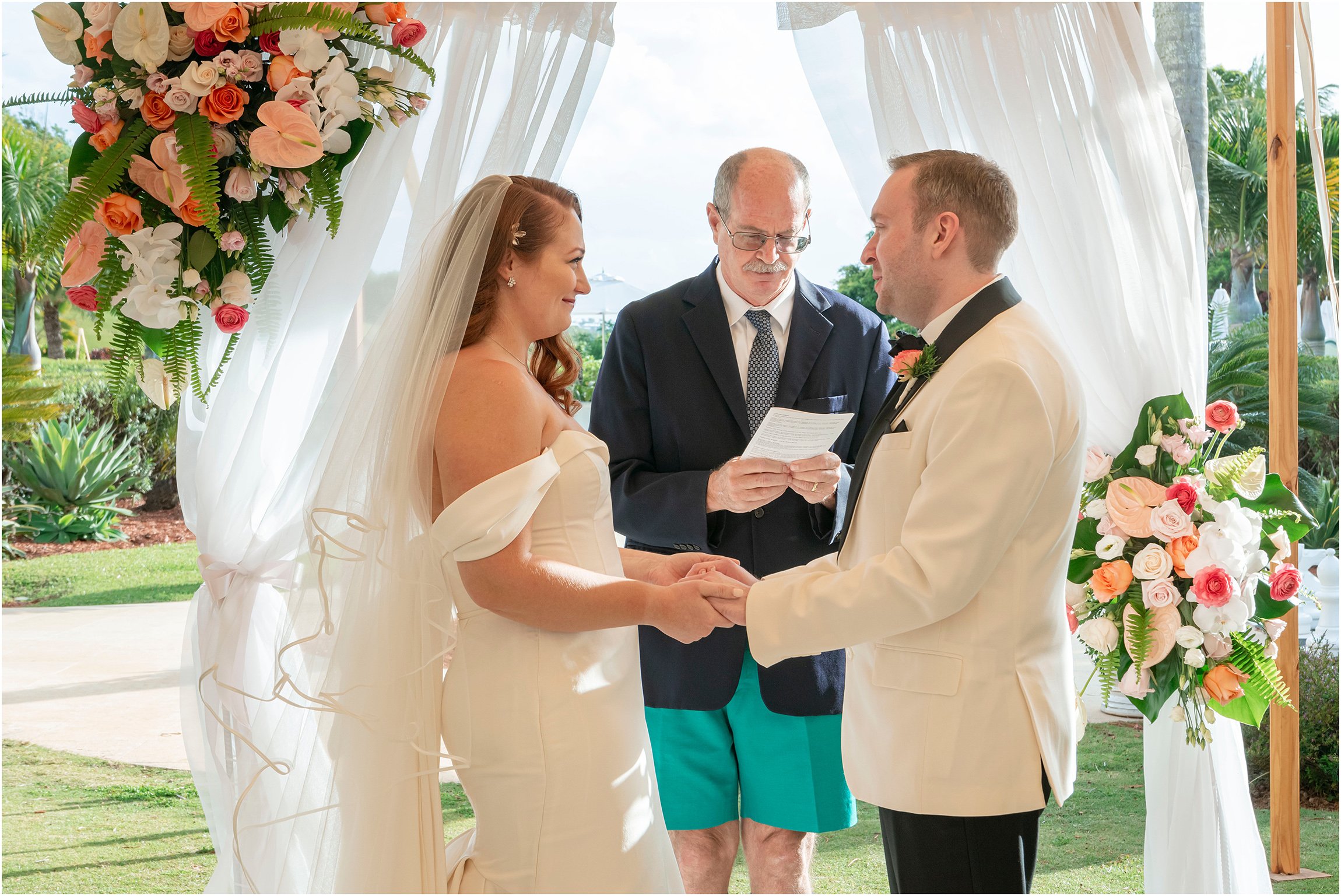 Rosewood Bermuda Wedding Photographer_©FianderFoto_053.jpg