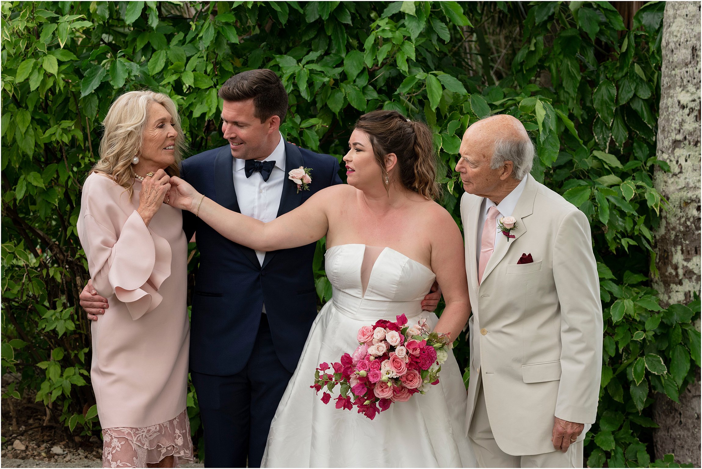 Coral Beach Bermuda Wedding_©FianderFoto_049.jpg