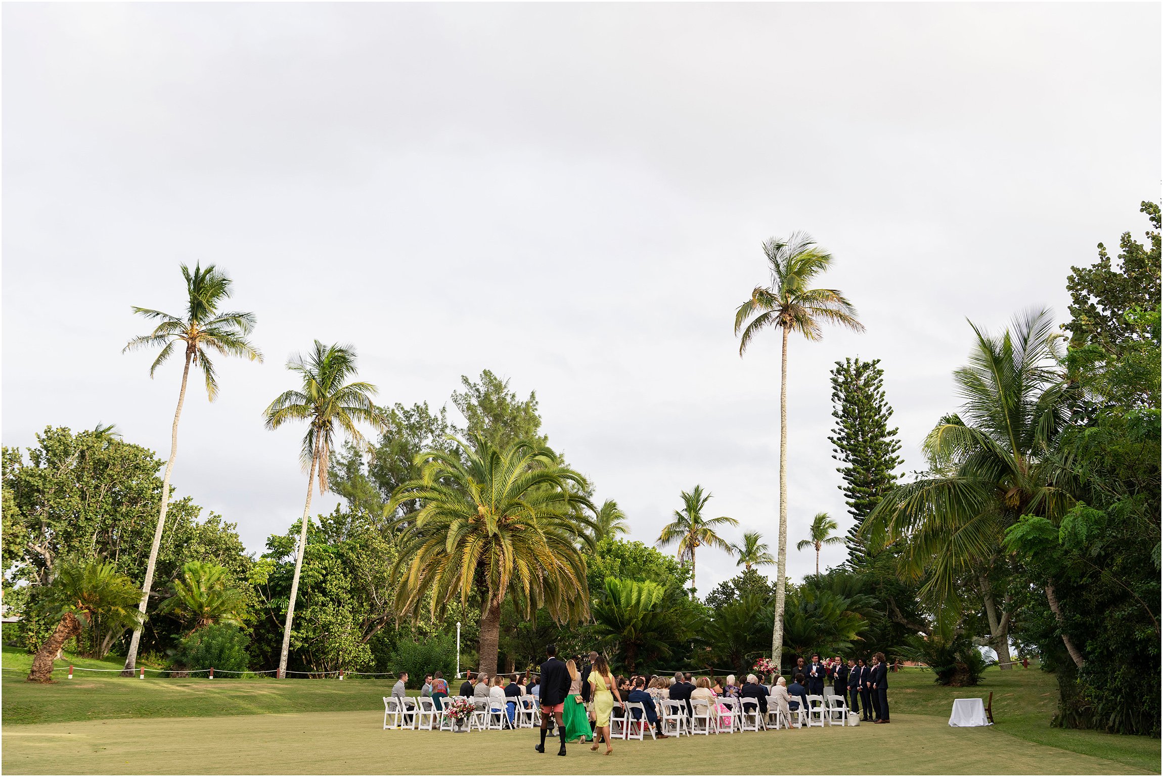 Coral Beach Bermuda Wedding_©FianderFoto_065.jpg