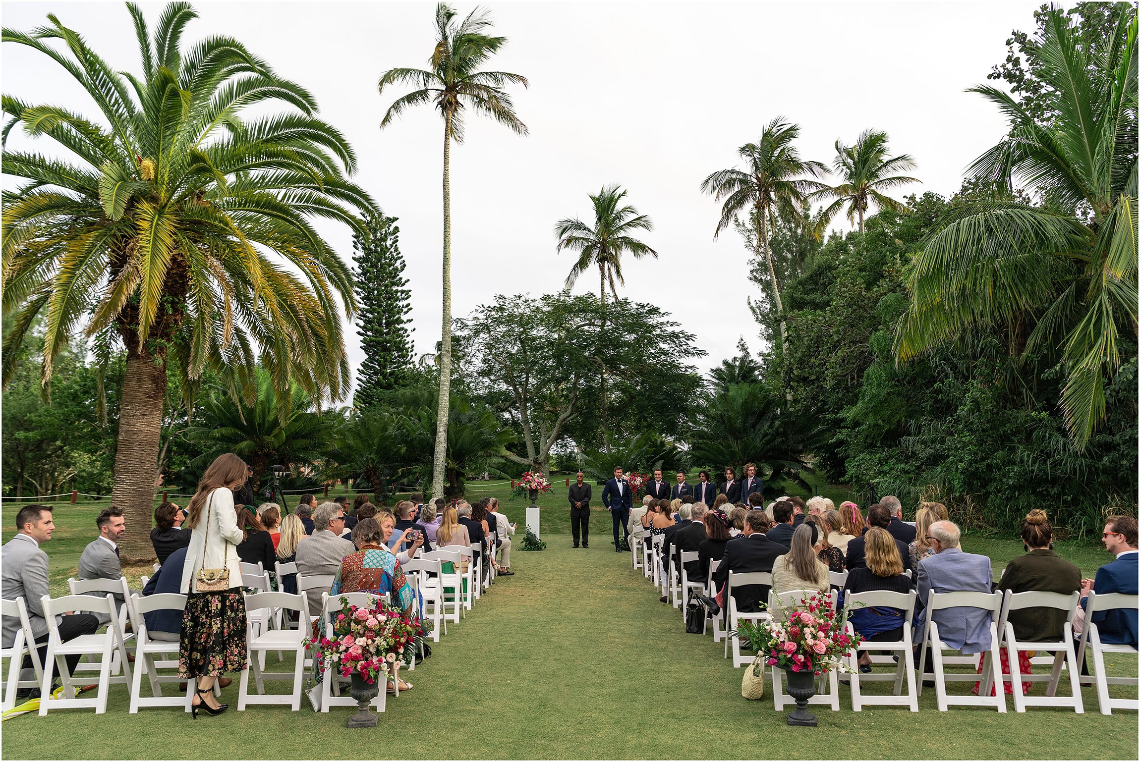 Coral Beach Bermuda Wedding_©FianderFoto_066.jpg