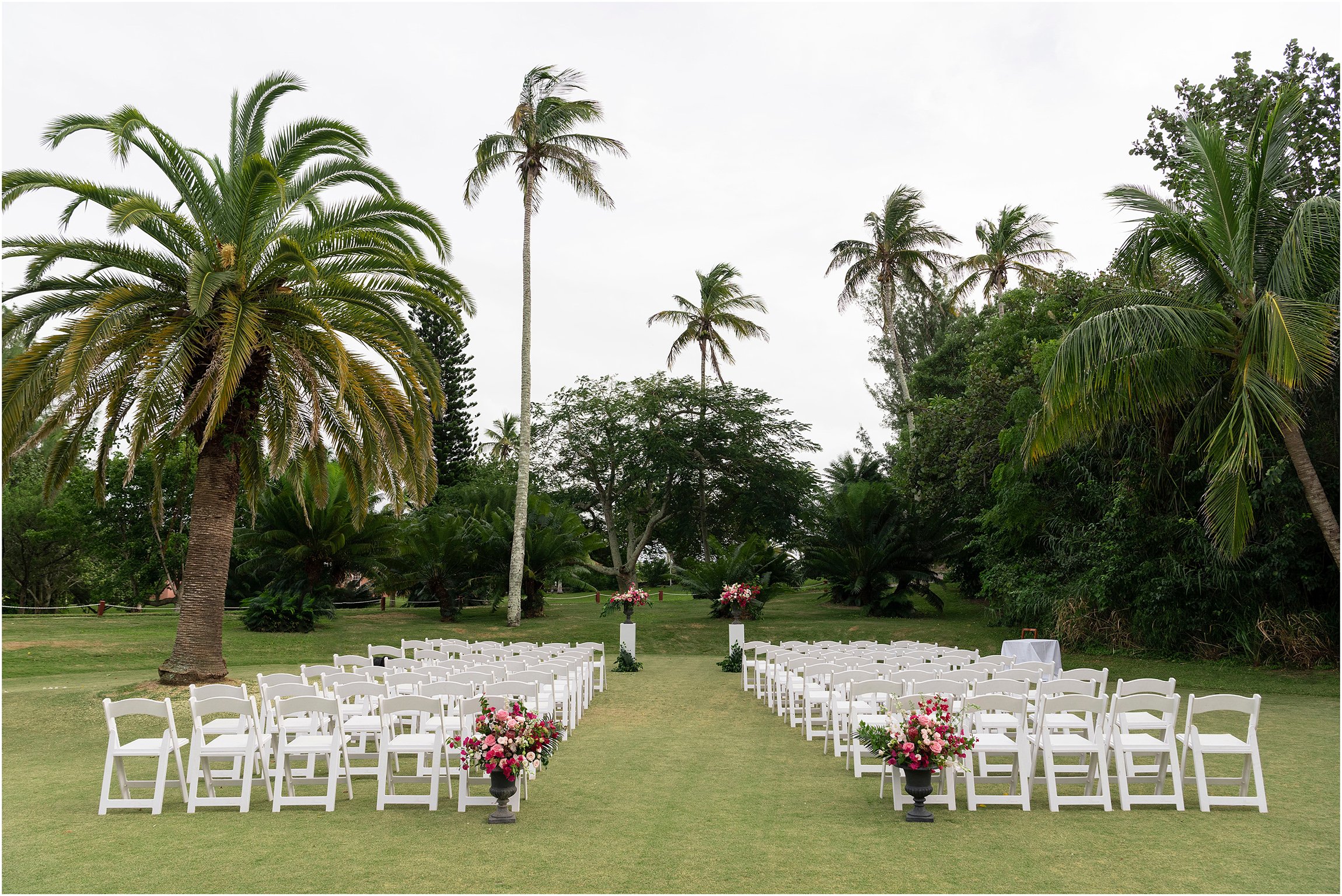 Coral Beach Bermuda Wedding_©FianderFoto_056.jpg