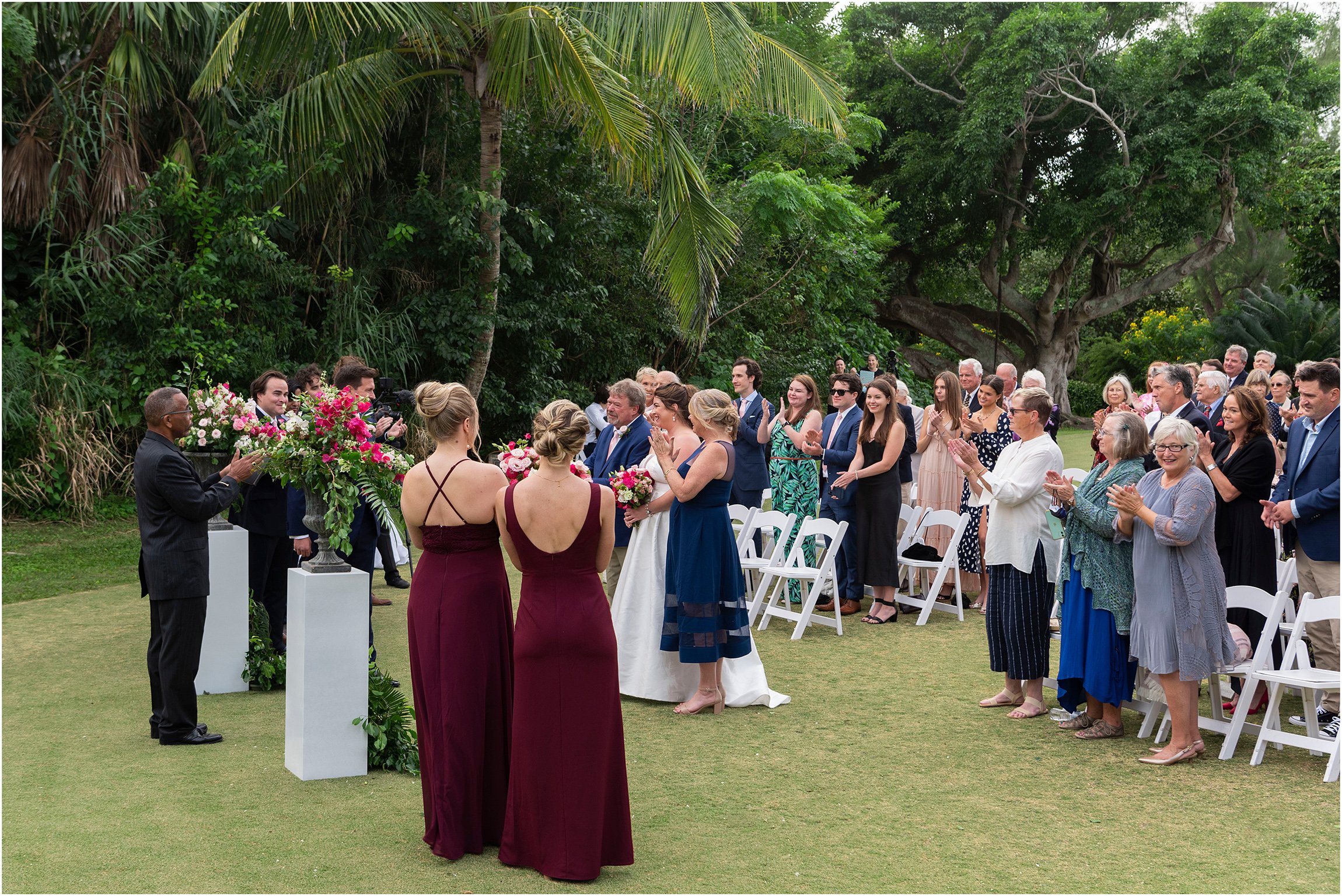 Coral Beach Bermuda Wedding_©FianderFoto_077.jpg