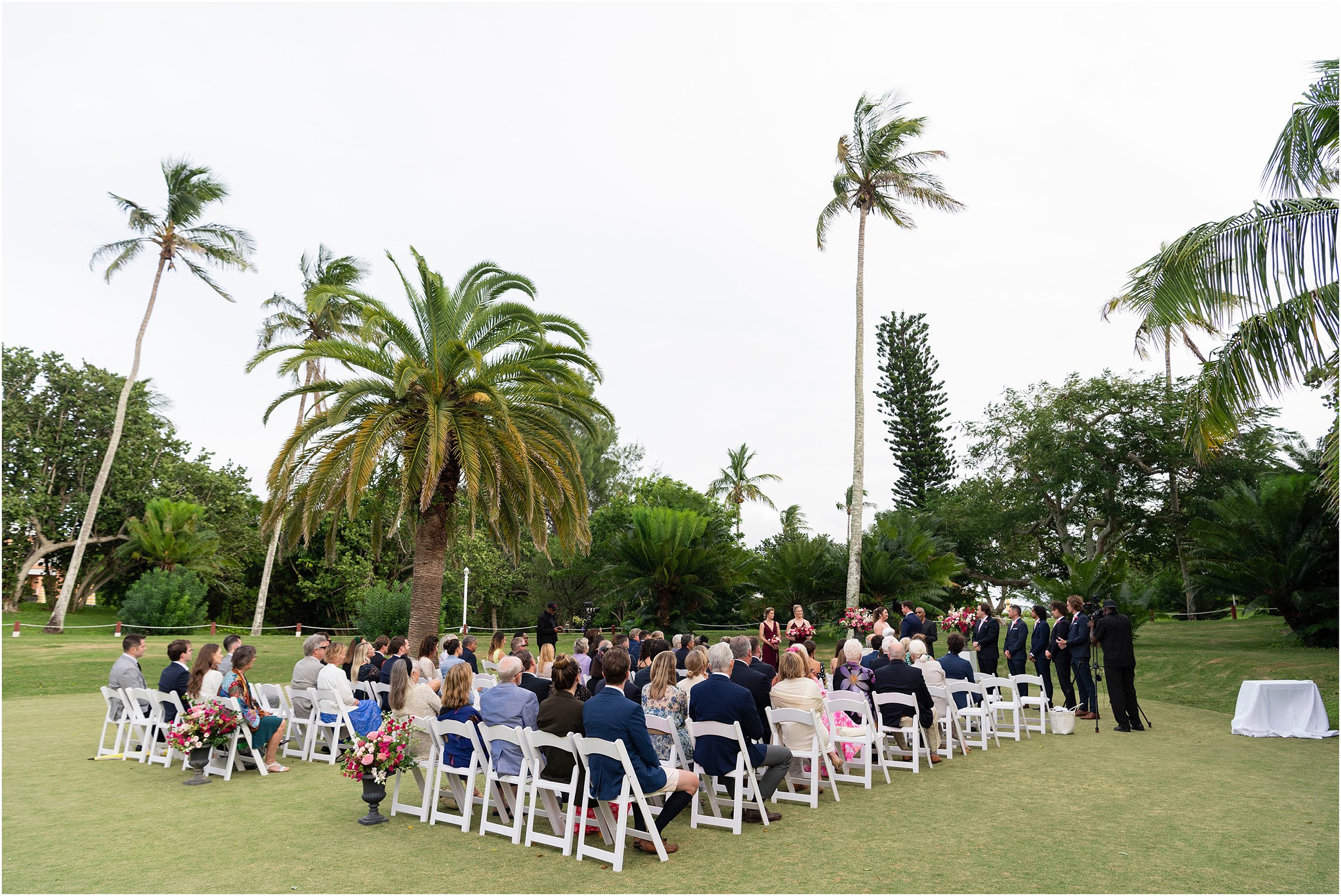 Coral Beach Bermuda Wedding_©FianderFoto_080.jpg