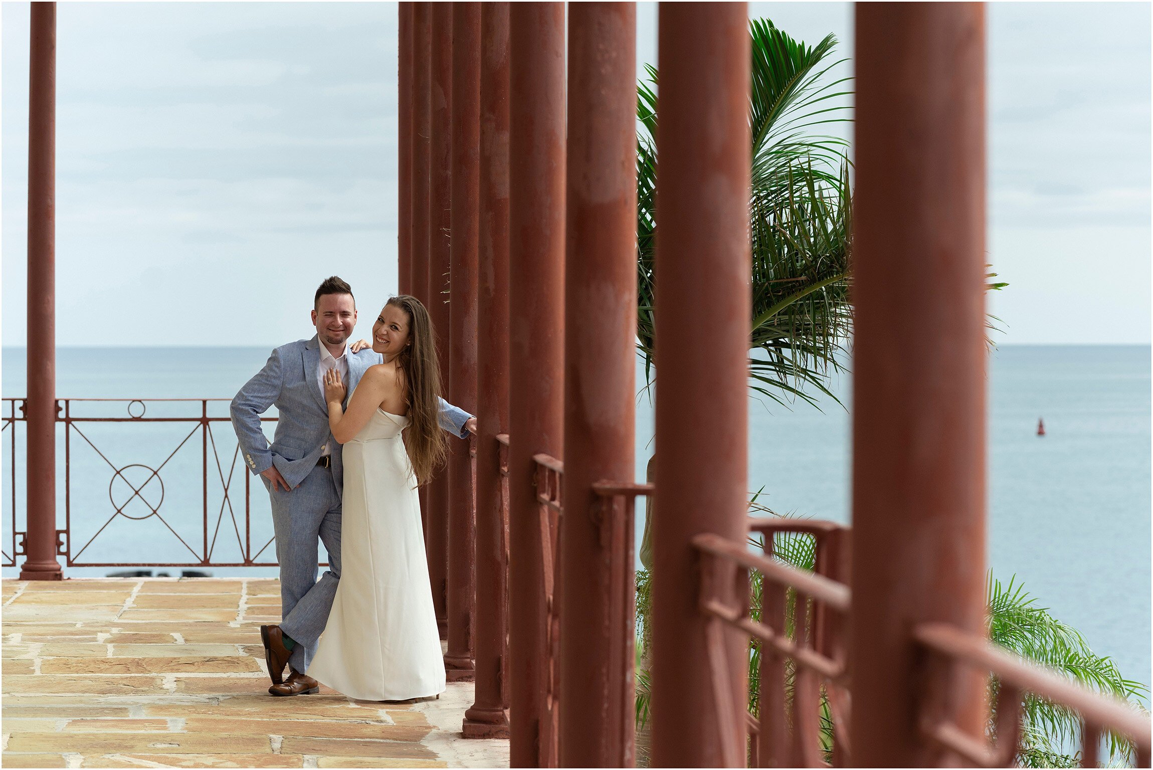 Bermuda+Wedding+Photographer_Royal+Naval+Dockyard_015.jpg