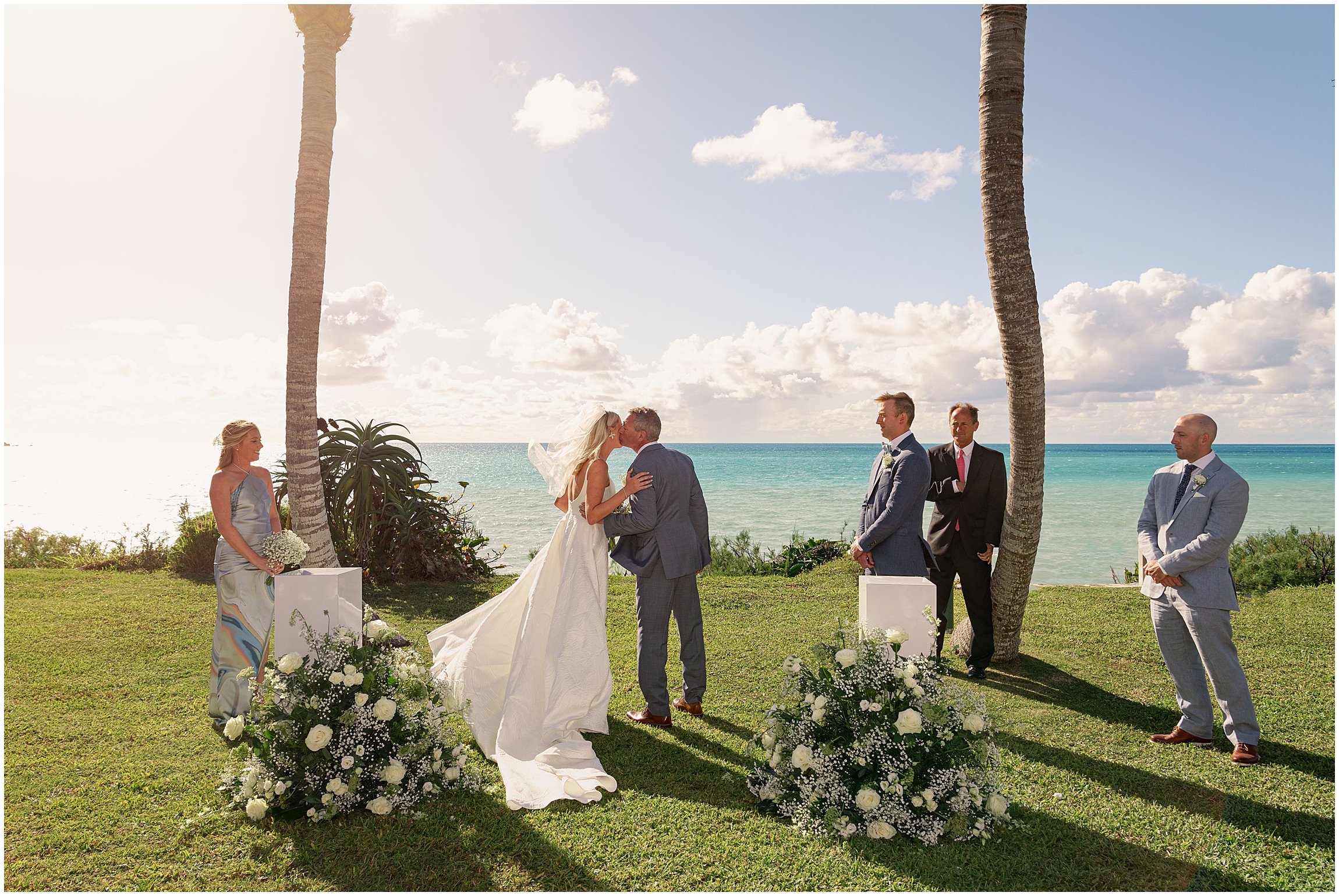Bermuda Wedding Photographer_Cambridge Beaches_031.jpg