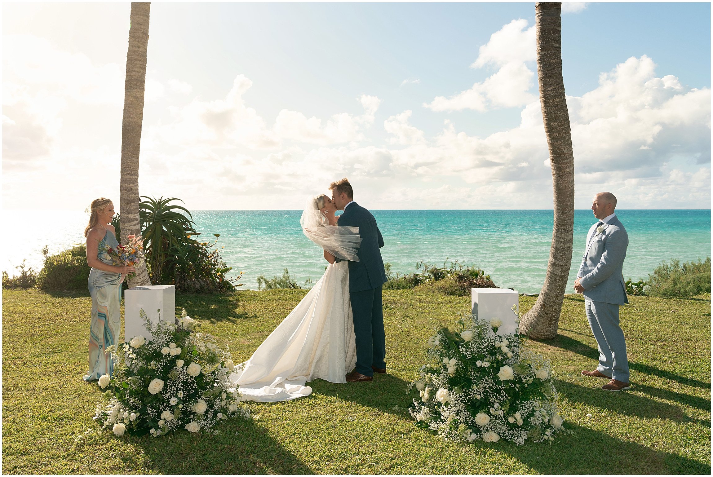 Bermuda Wedding Photographer_Cambridge Beaches_041.jpg