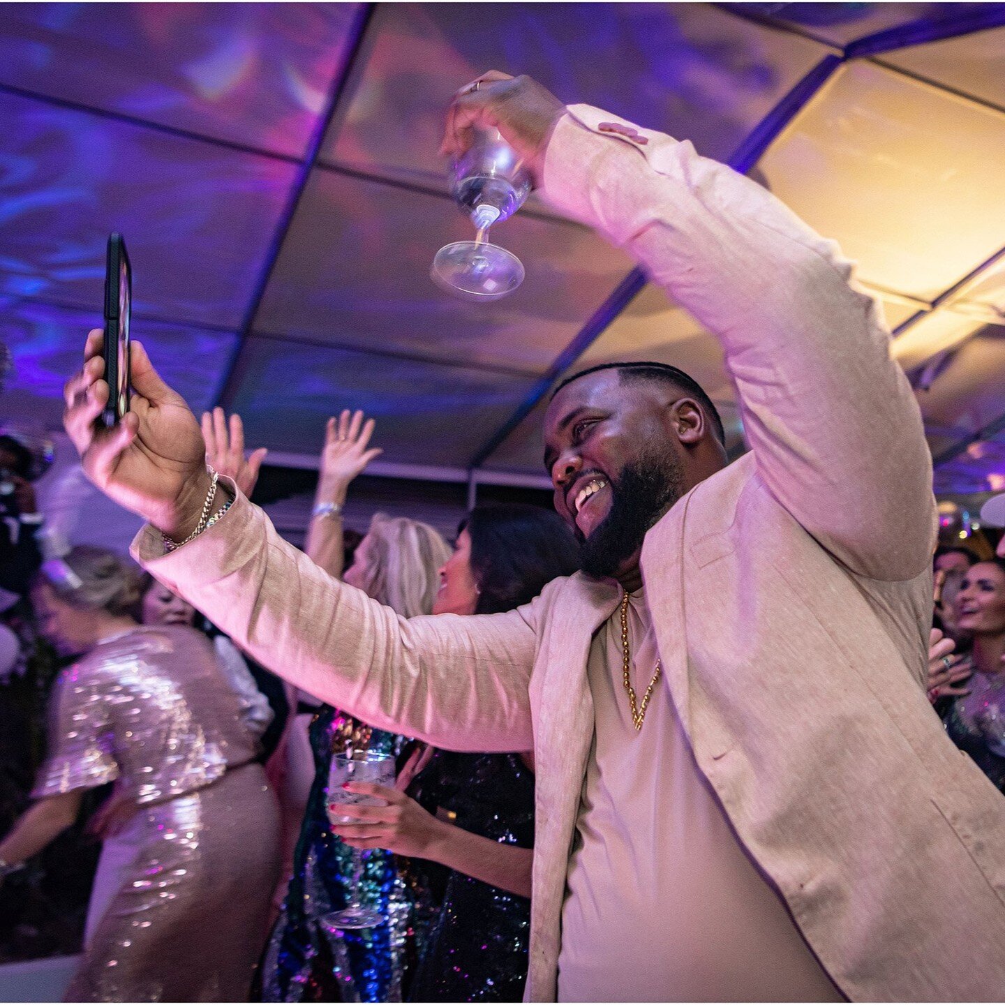 NYE is only a few days away &amp; we're reminiscing about last year's Dinner &amp; Gala at @thelorenhotels ~ which was all the rage! Where will YOU be spending New Year's Eve this year? 🥂
.
.
.
Photographer: @fianderfoto 
Photo Booth &amp; Live Boot