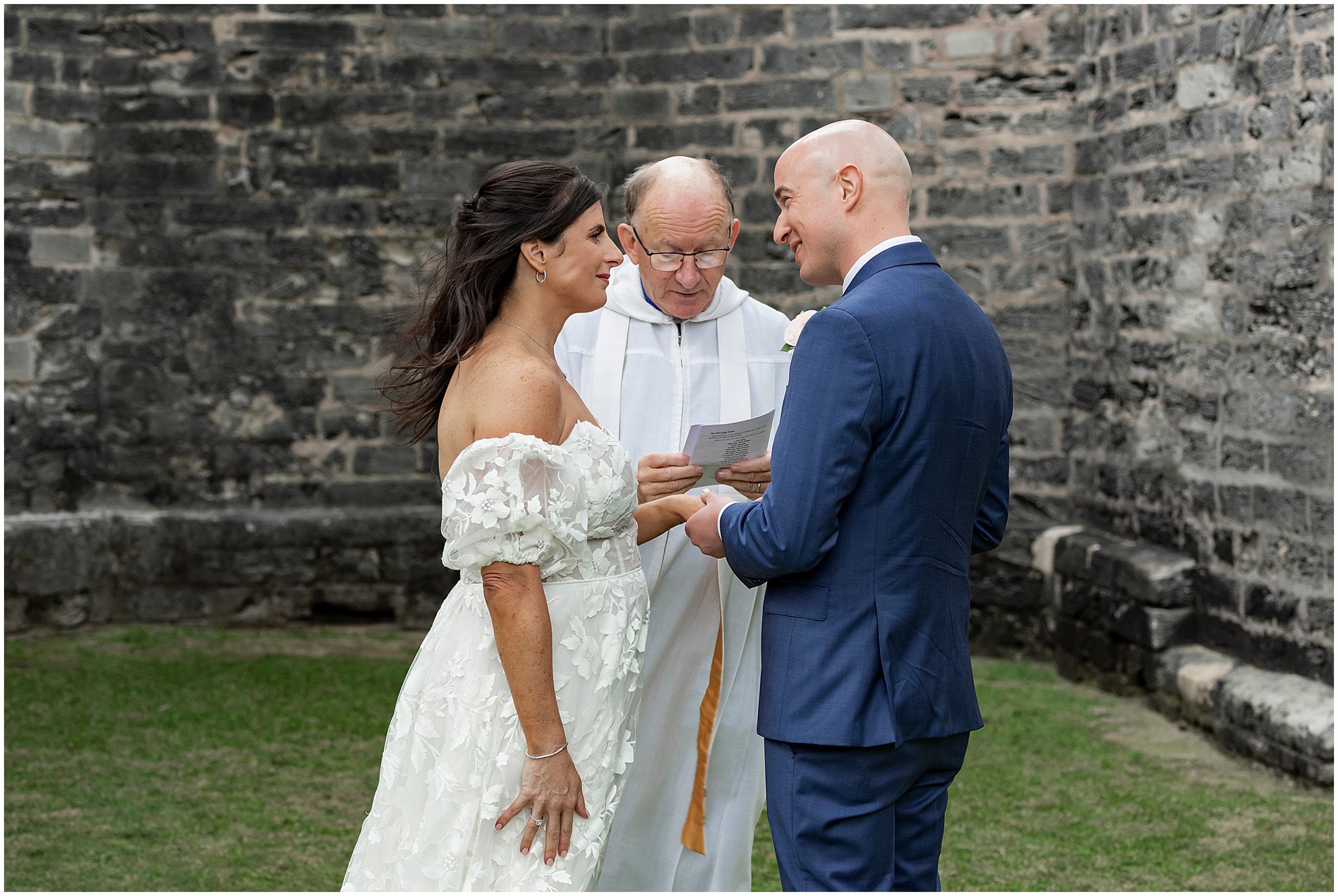 Bride and Groom elope at the Unfinished Church in Bermuda.