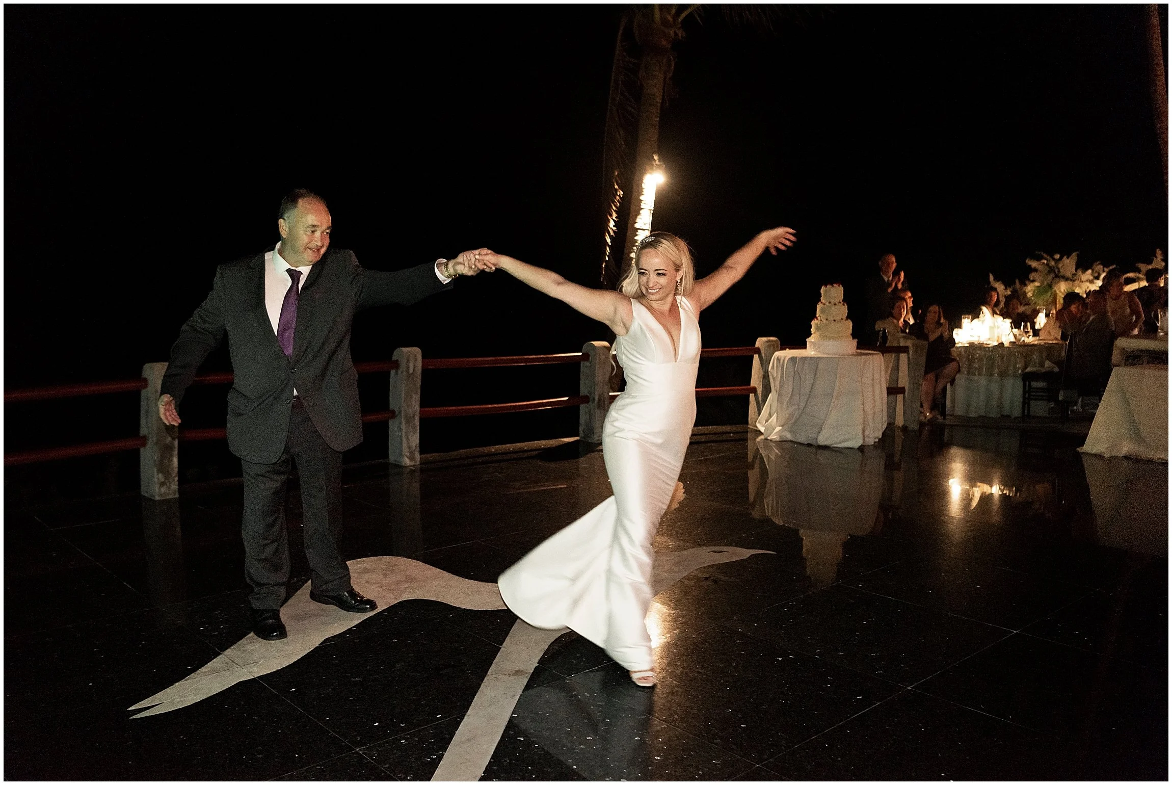 Coral Beach Club Bermuda_Wedding Photographer_©Fiander Foto_150.jpg