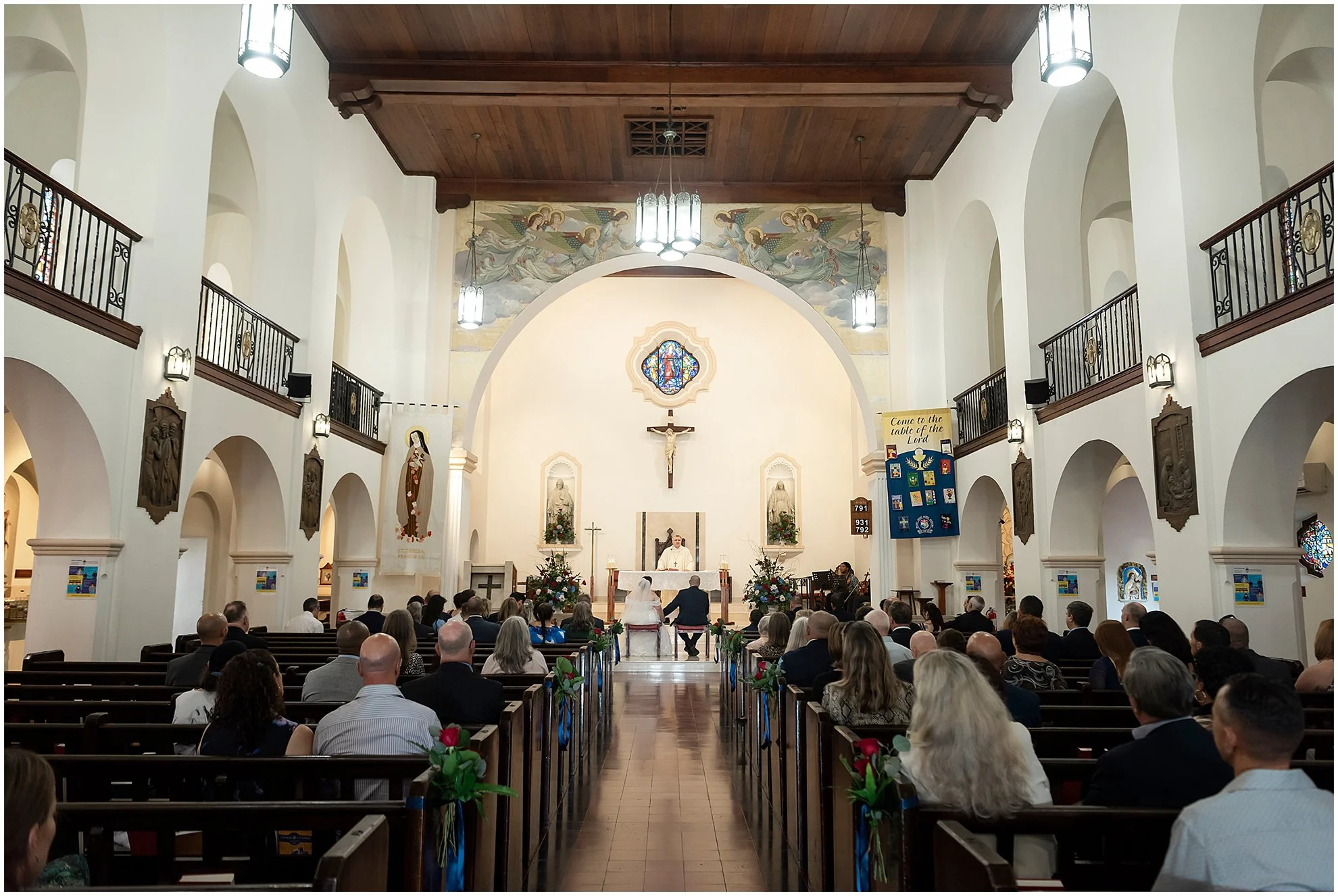 Saint Theresa's Cathedral Bermuda Wedding_©FianderFoto_009.jpg