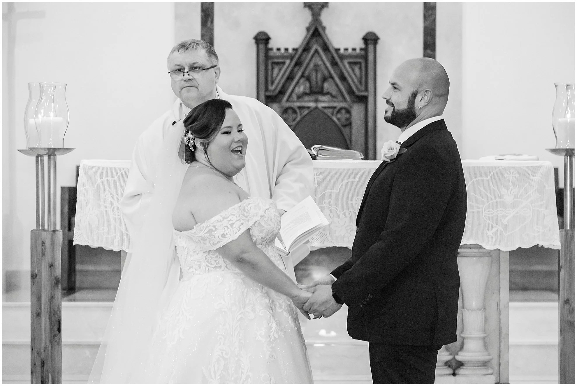 Saint Theresa's Cathedral Bermuda Wedding_©FianderFoto_016.jpg