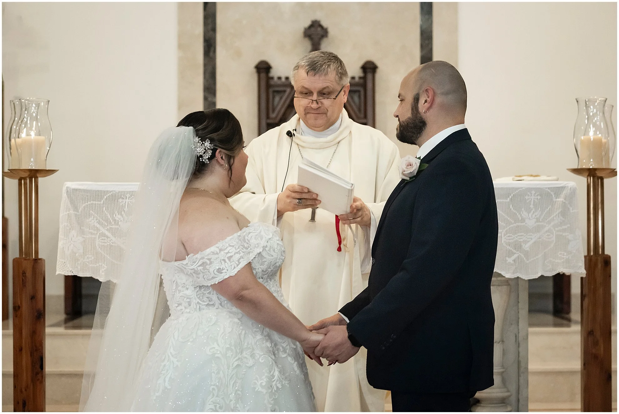 Saint Theresa's Cathedral Bermuda Wedding_©FianderFoto_018.jpg