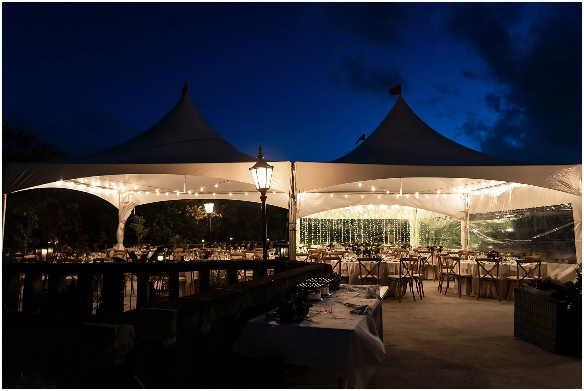 Tom Moore's Tavern Bermuda Wedding Reception_©FianderFoto_018.jpg