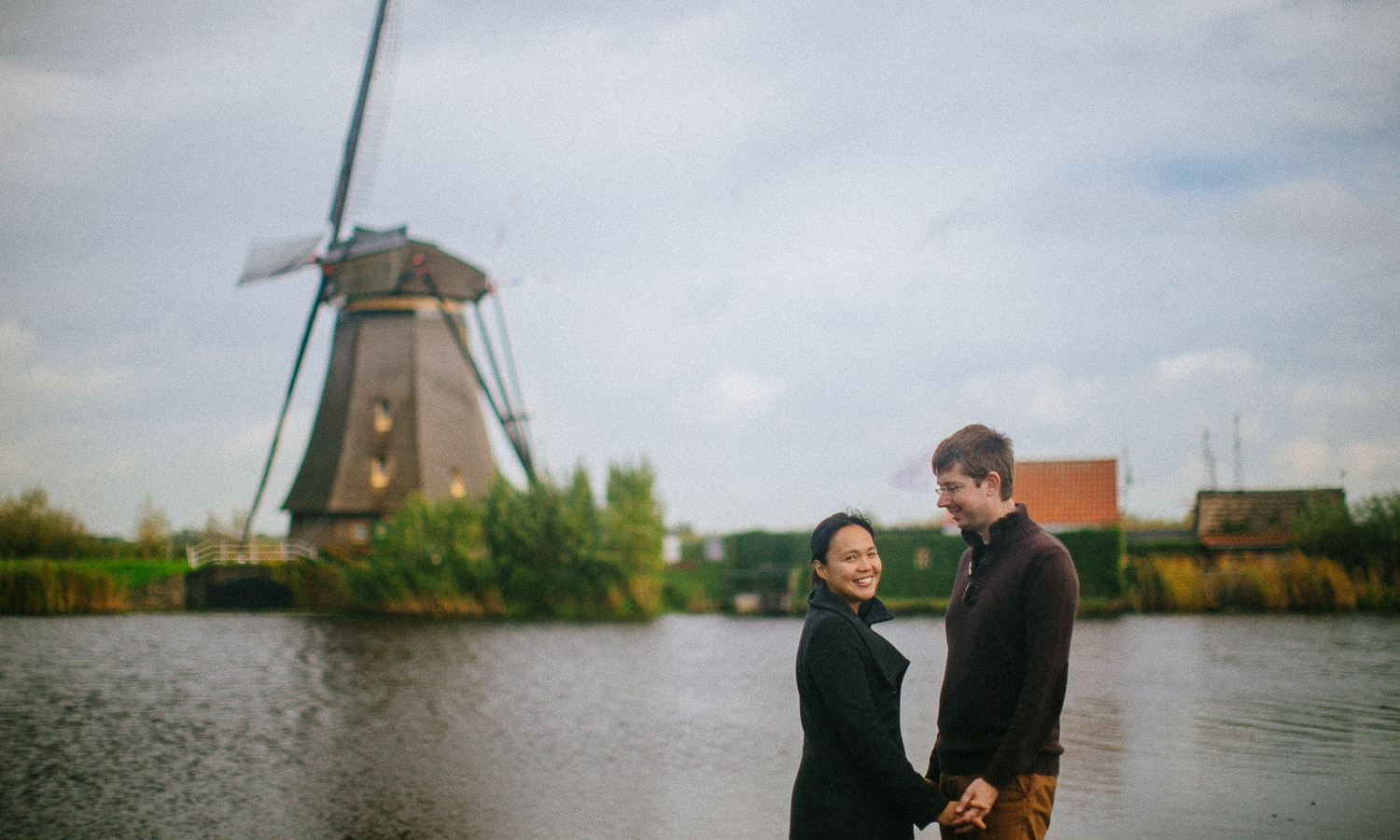 Kinderdijk Engagement Session-MarcelJackie-8.jpg
