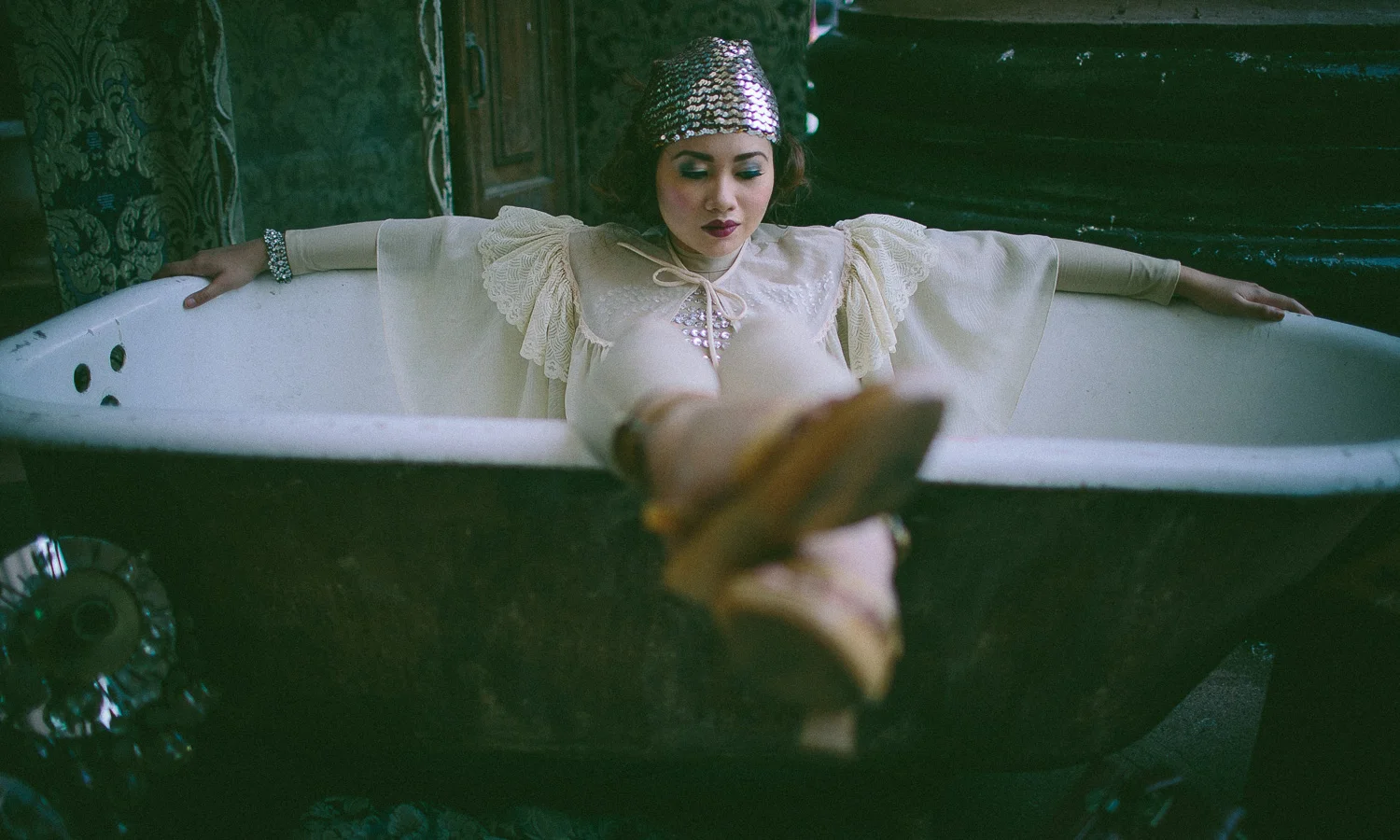 Roarding Twenties Engagement Session-KirbyCamille-2.jpg