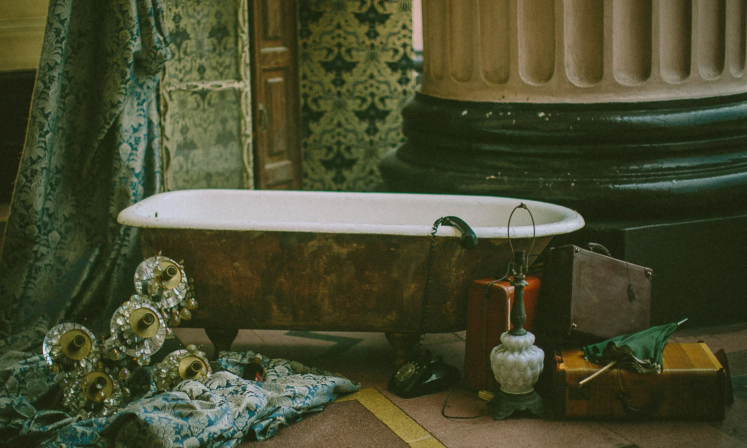 Roarding Twenties Engagement Session-KirbyCamille-7.jpg
