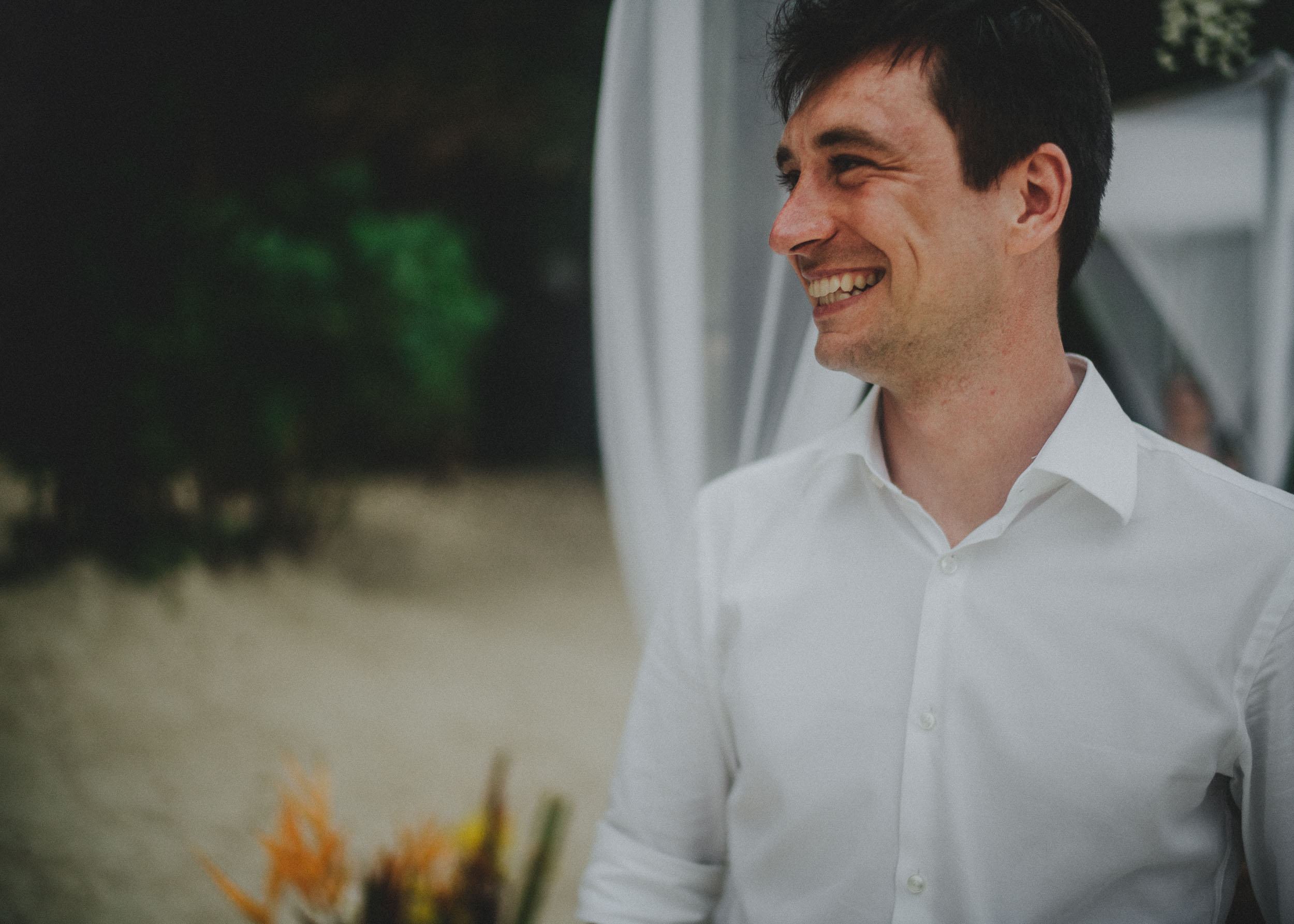  Destination Wedding in El Nido - Intimate Beach Wedding Photos 