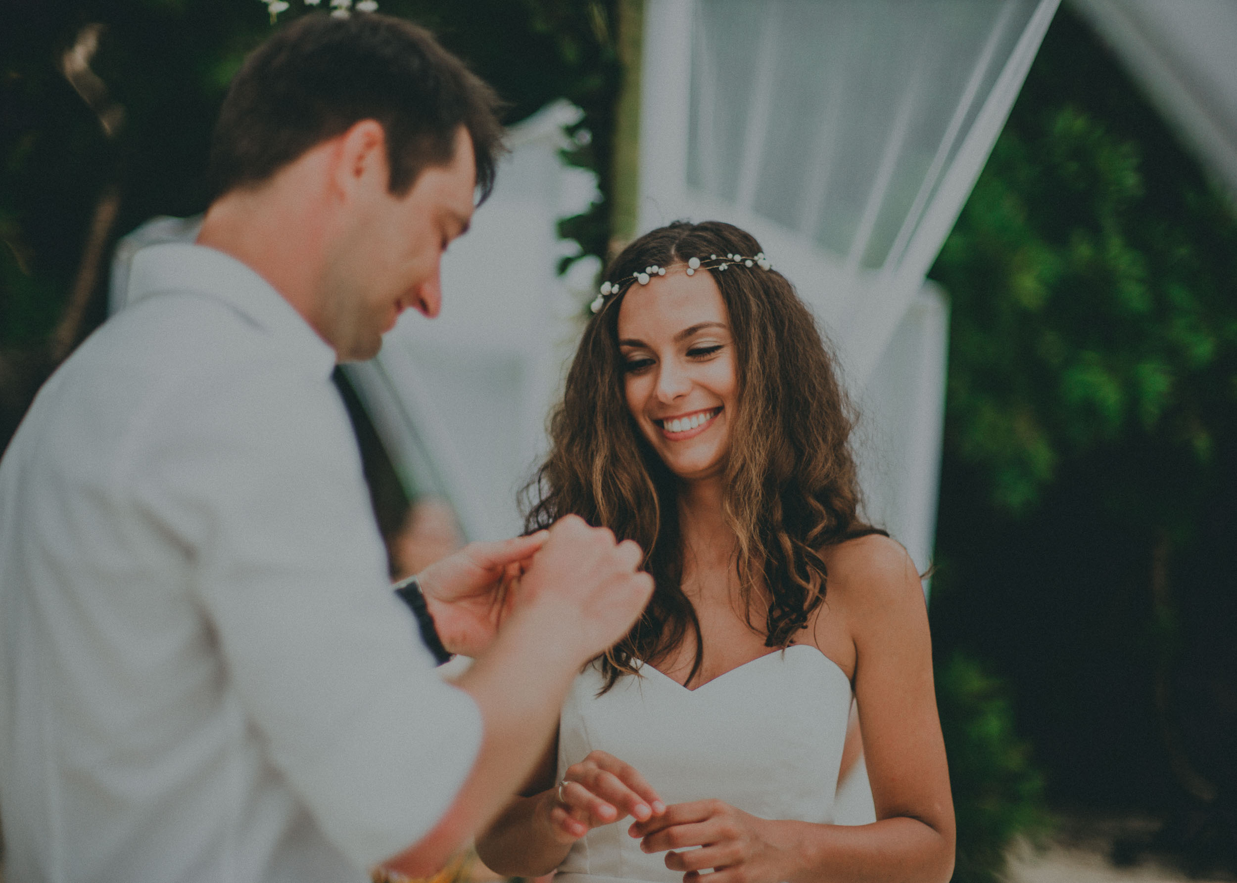  Destination Wedding in El Nido - Intimate Beach Wedding Photos 