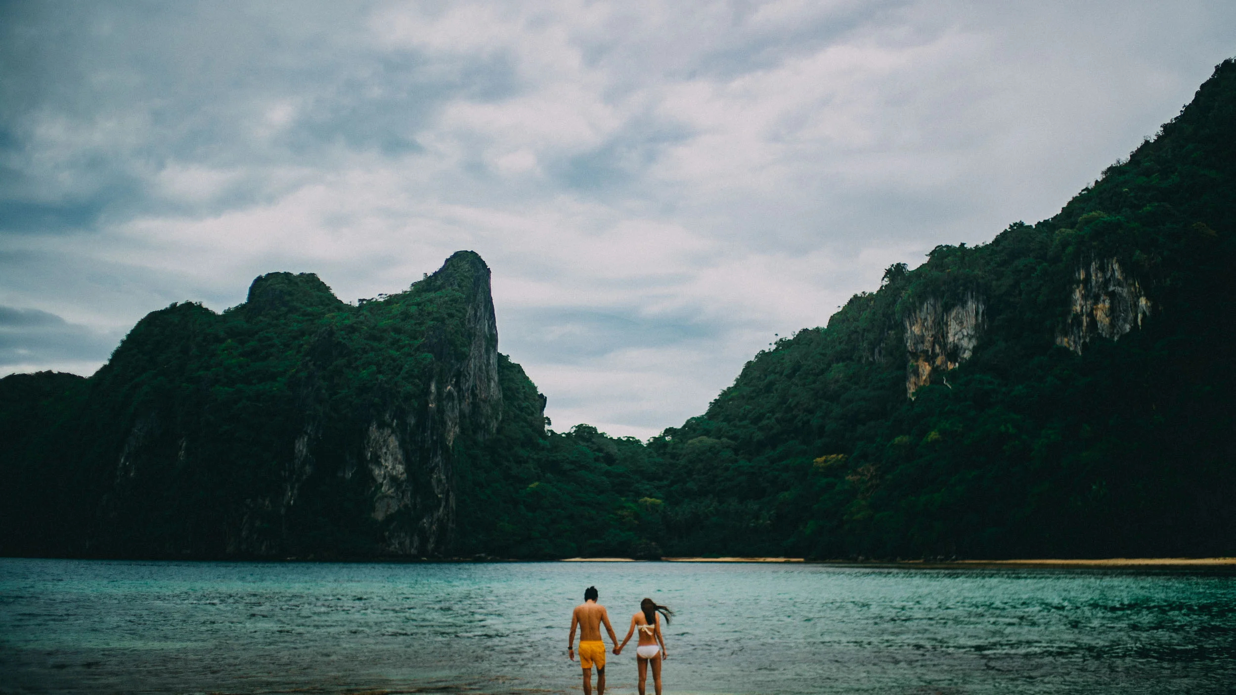  El Nido Adventure Engagement Photos - BryanJade 