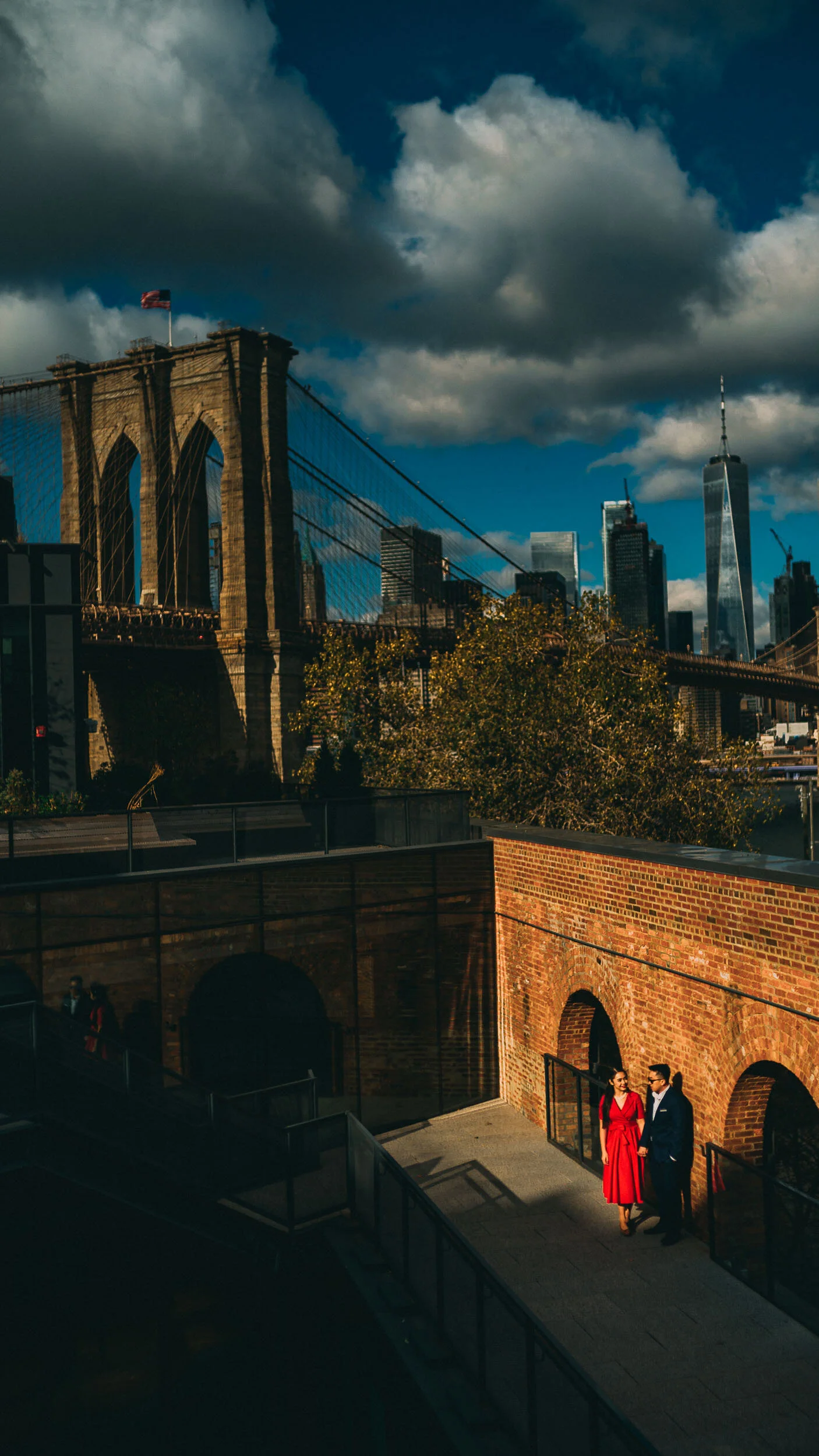 New York City Engagement Photos - DUMBO - ManuIngrid