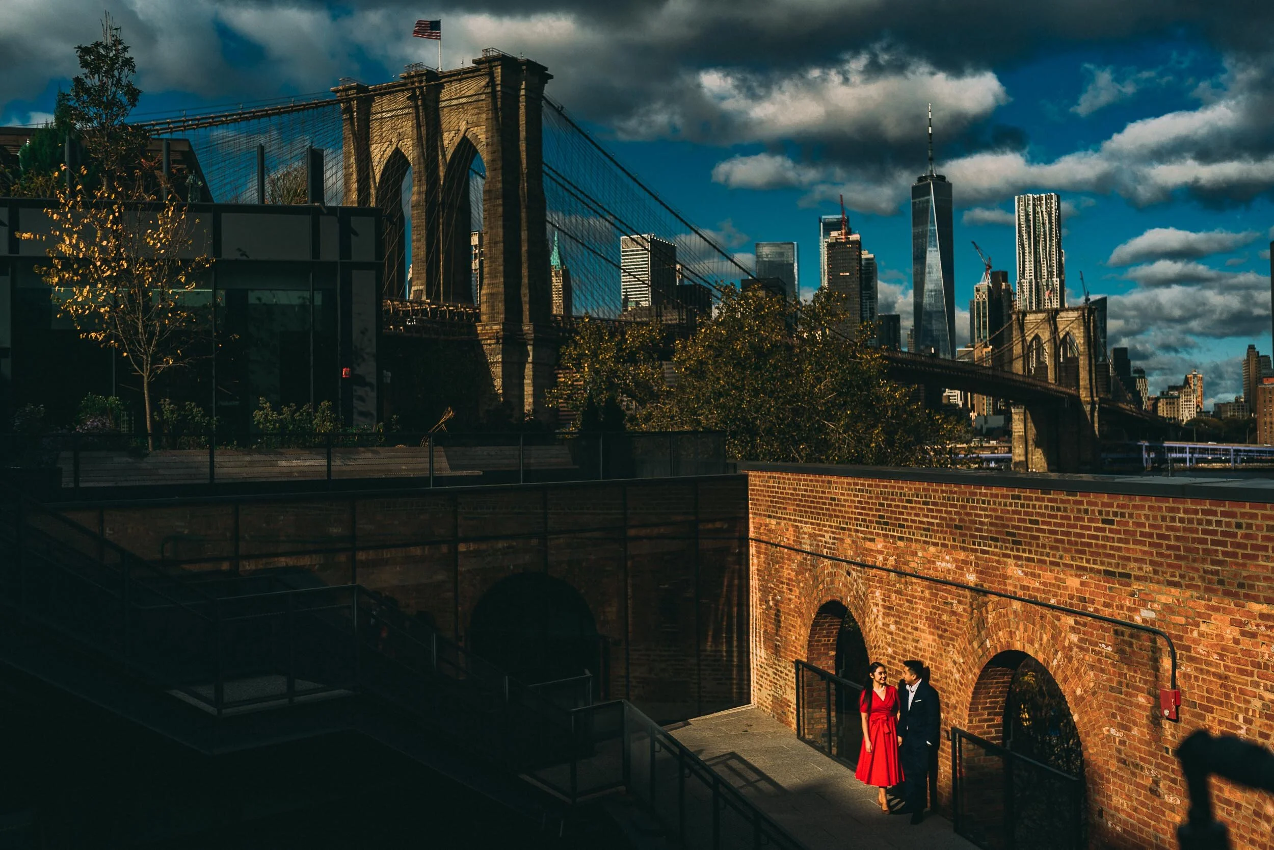 New York City Engagement Photos - DUMBO - ManuIngrid