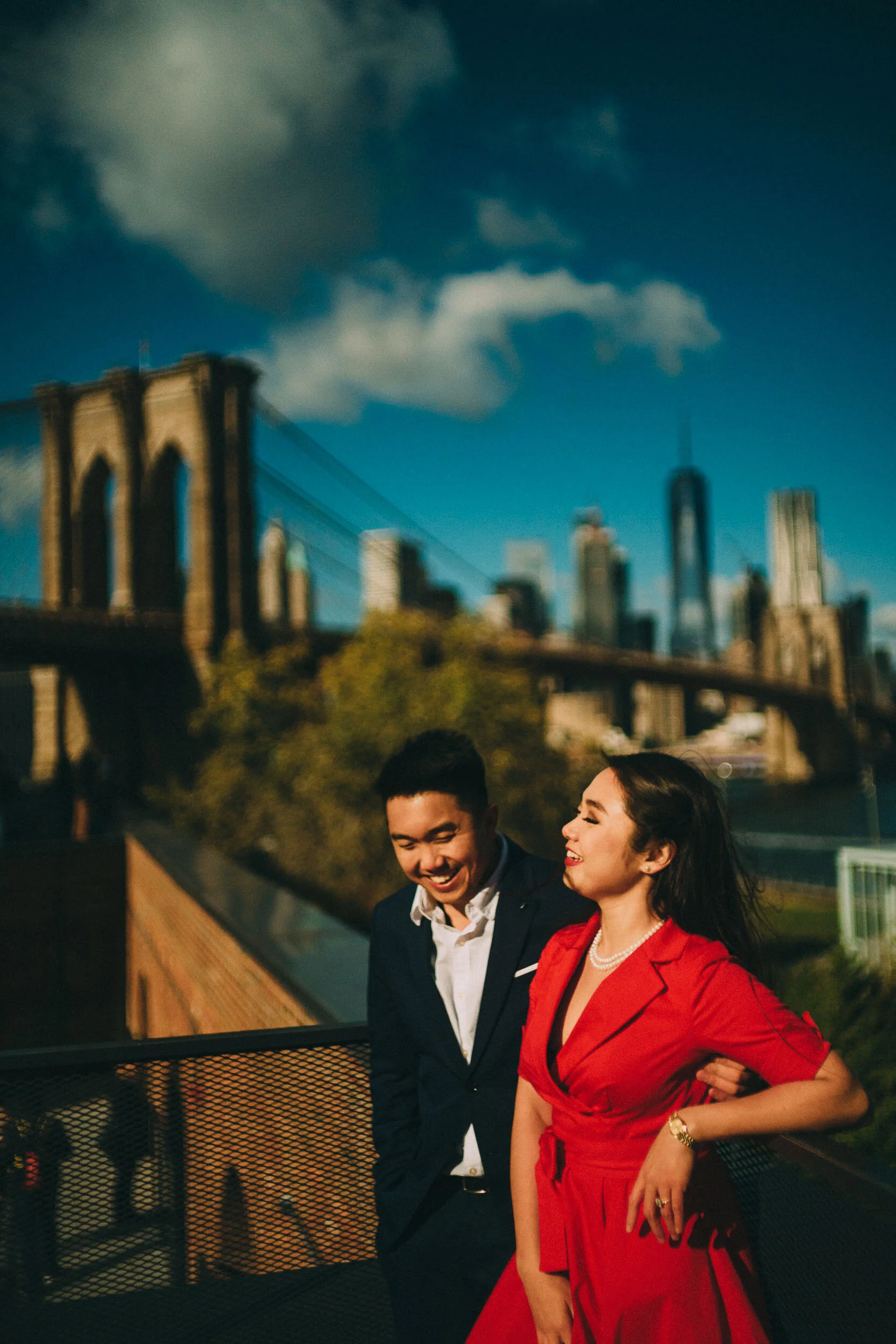 New York City Engagement Photos - DUMBO - ManuIngrid