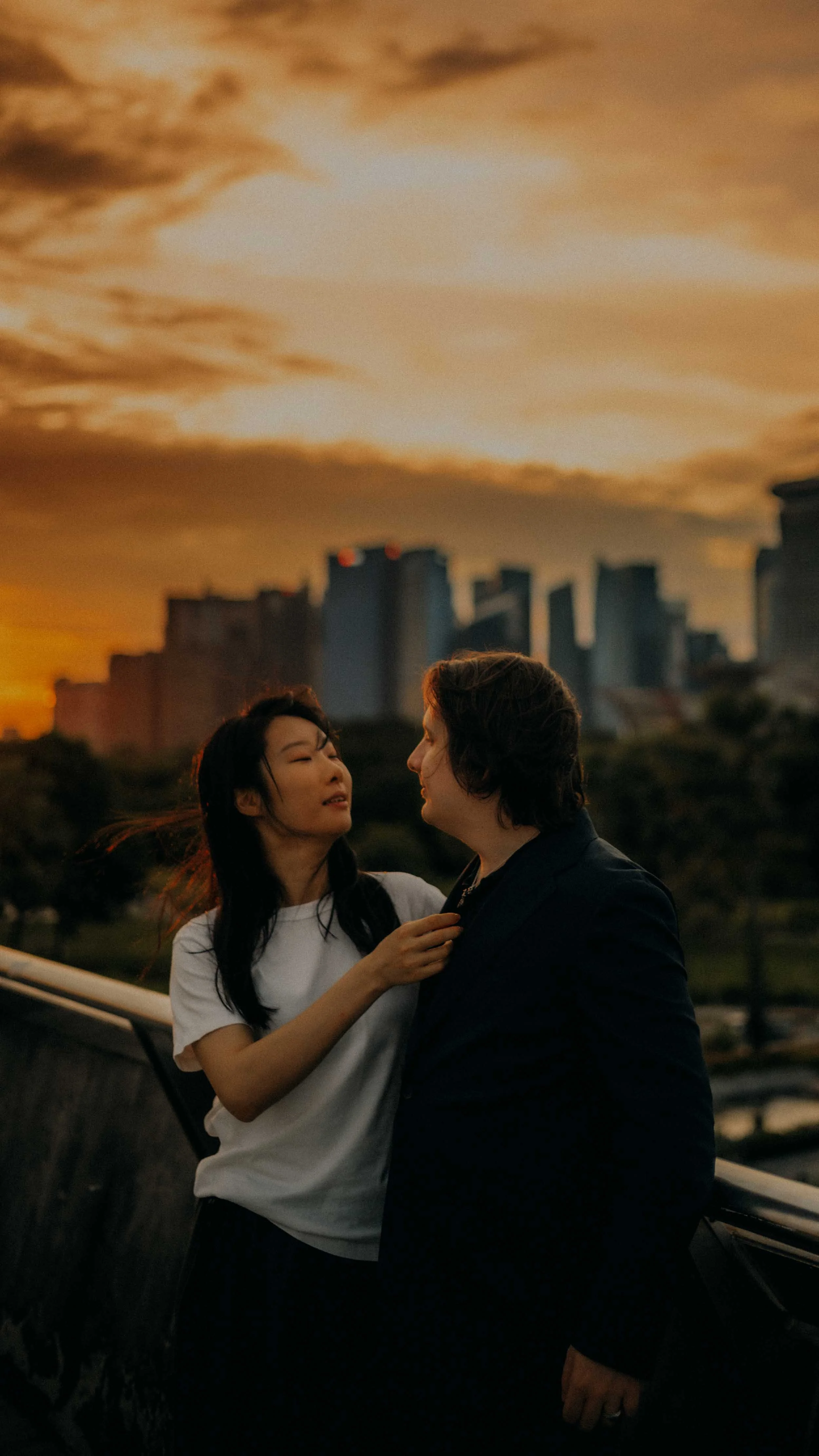1-Chill Singapore Couple Photography-Singapore-LEICA SL2.jpg