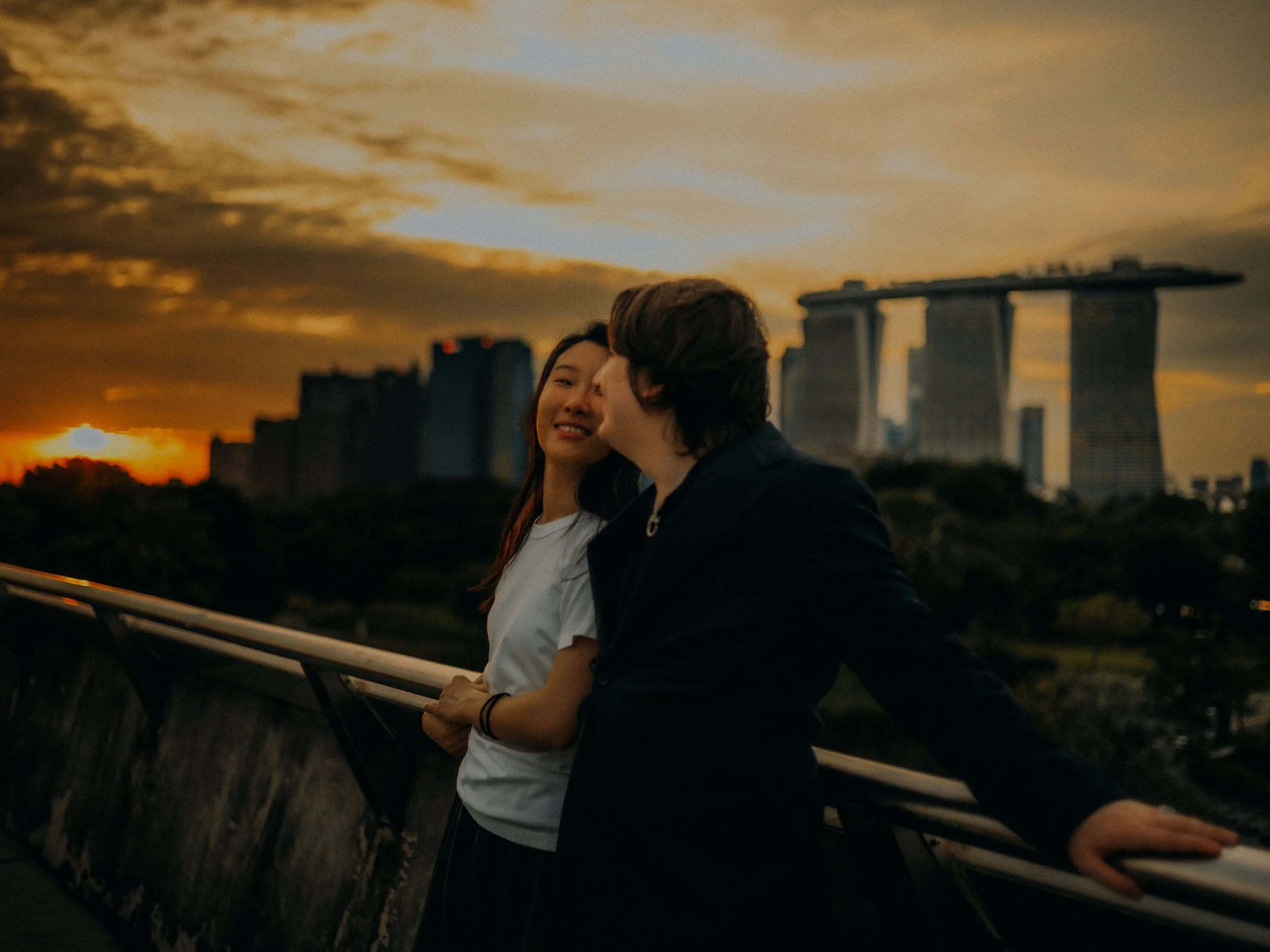 19-Chill Singapore Couple Photography-Singapore-LEICA SL2.jpg